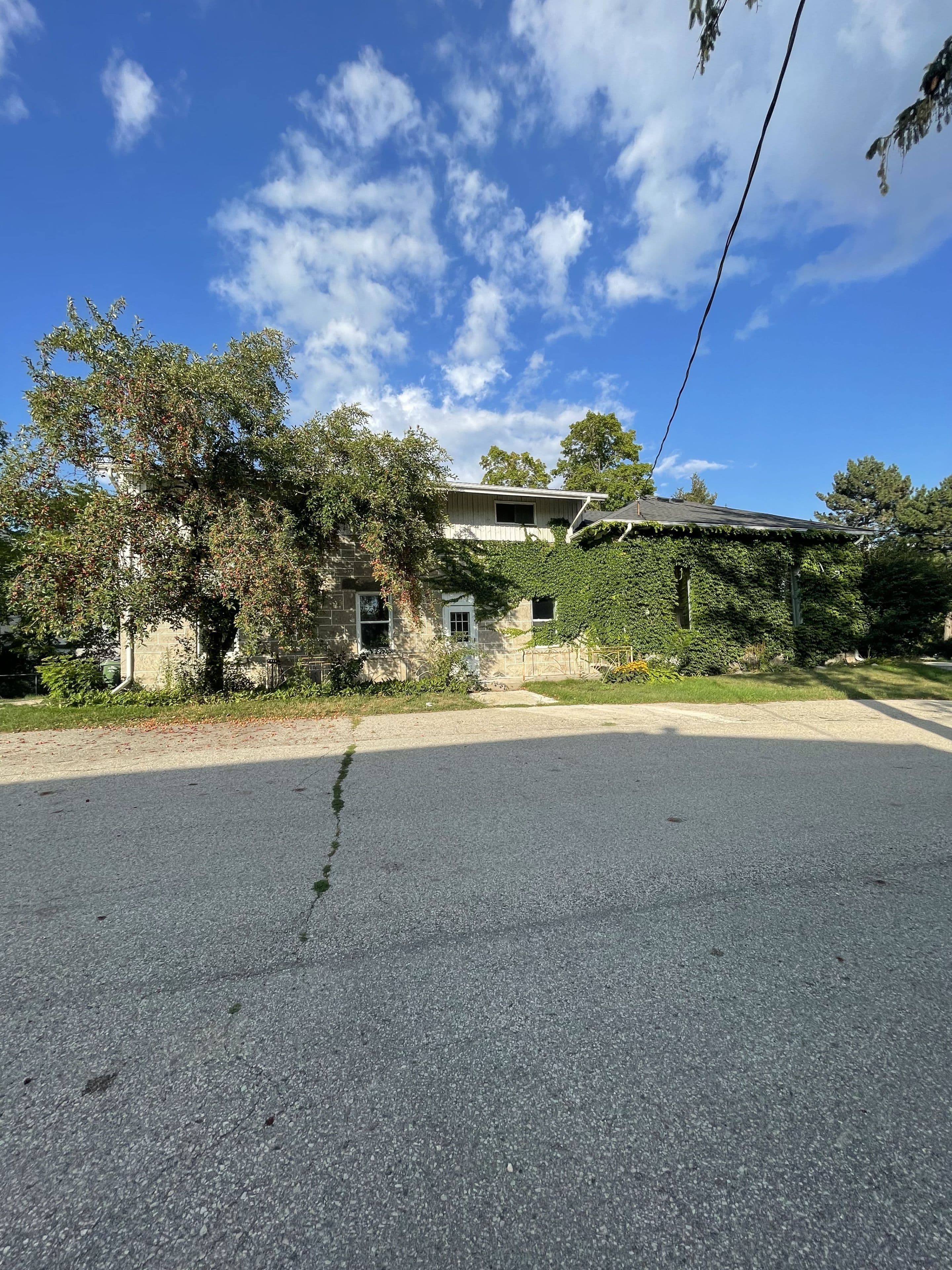 245 Speedvale Avenue W, Guelph, ON N1H 1C5