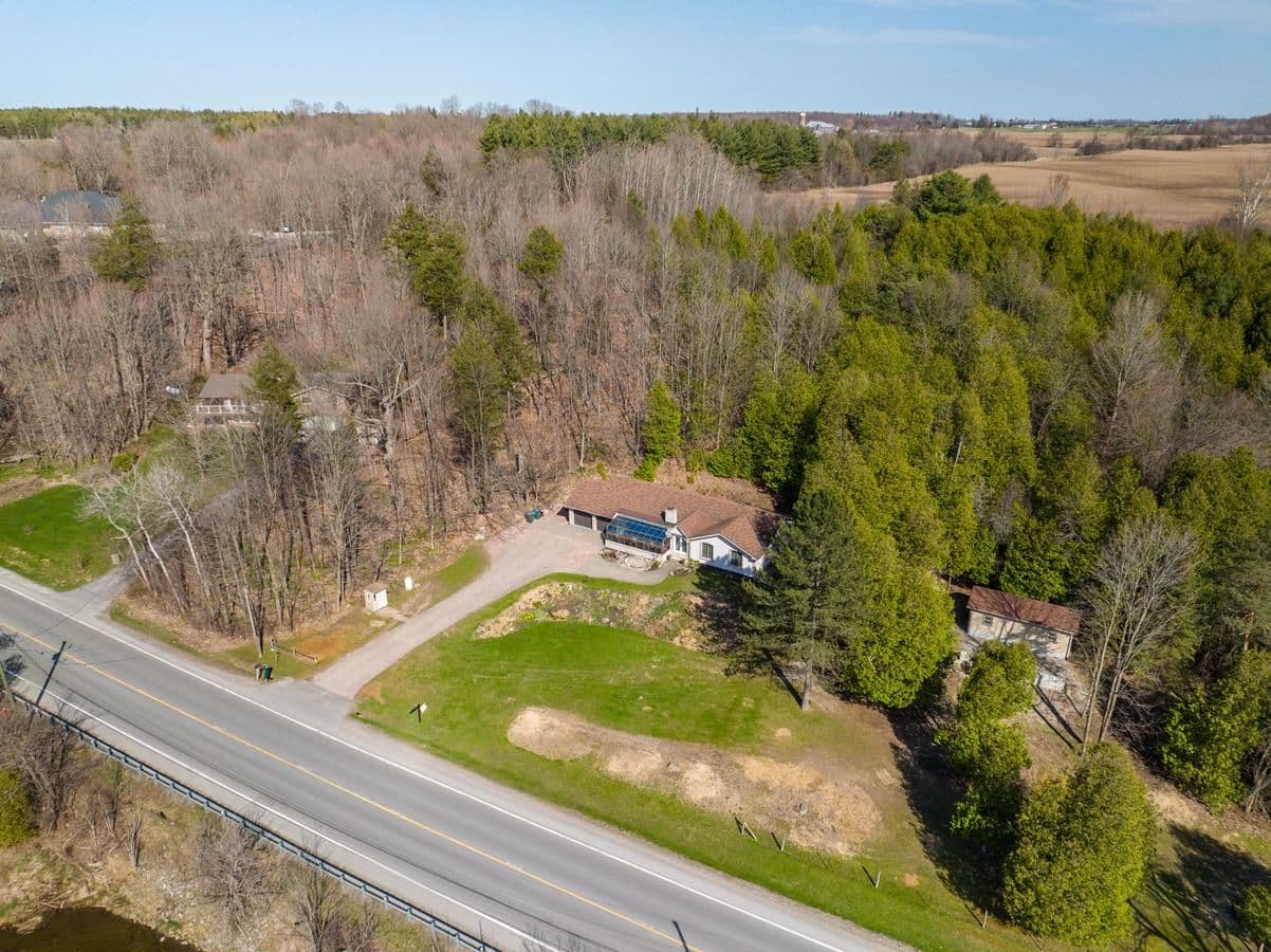 685 King Street, Caledon, ON L7C 0S4