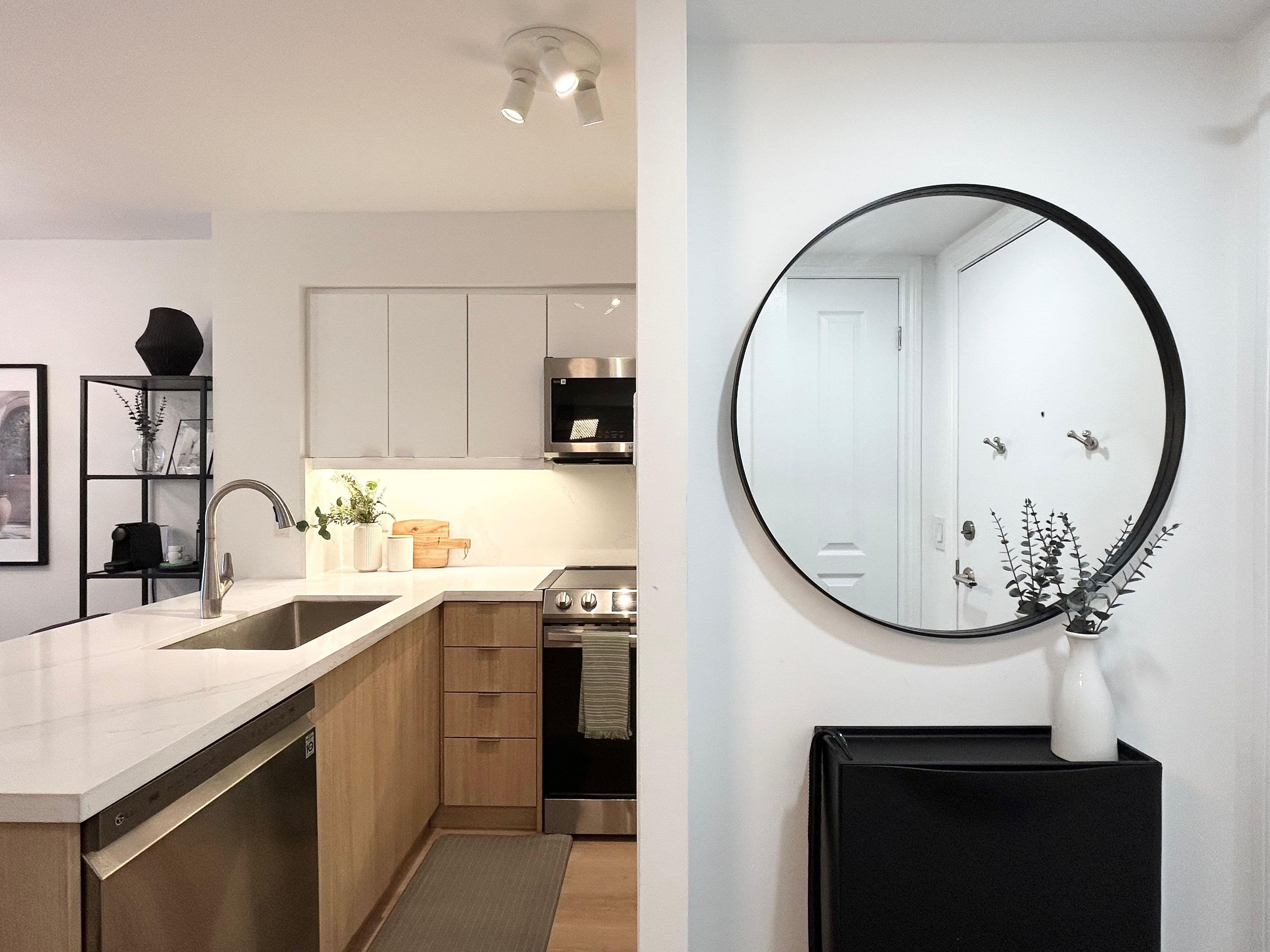 30 Clegg Rd Road 811, Markham, ON L6G 0B4