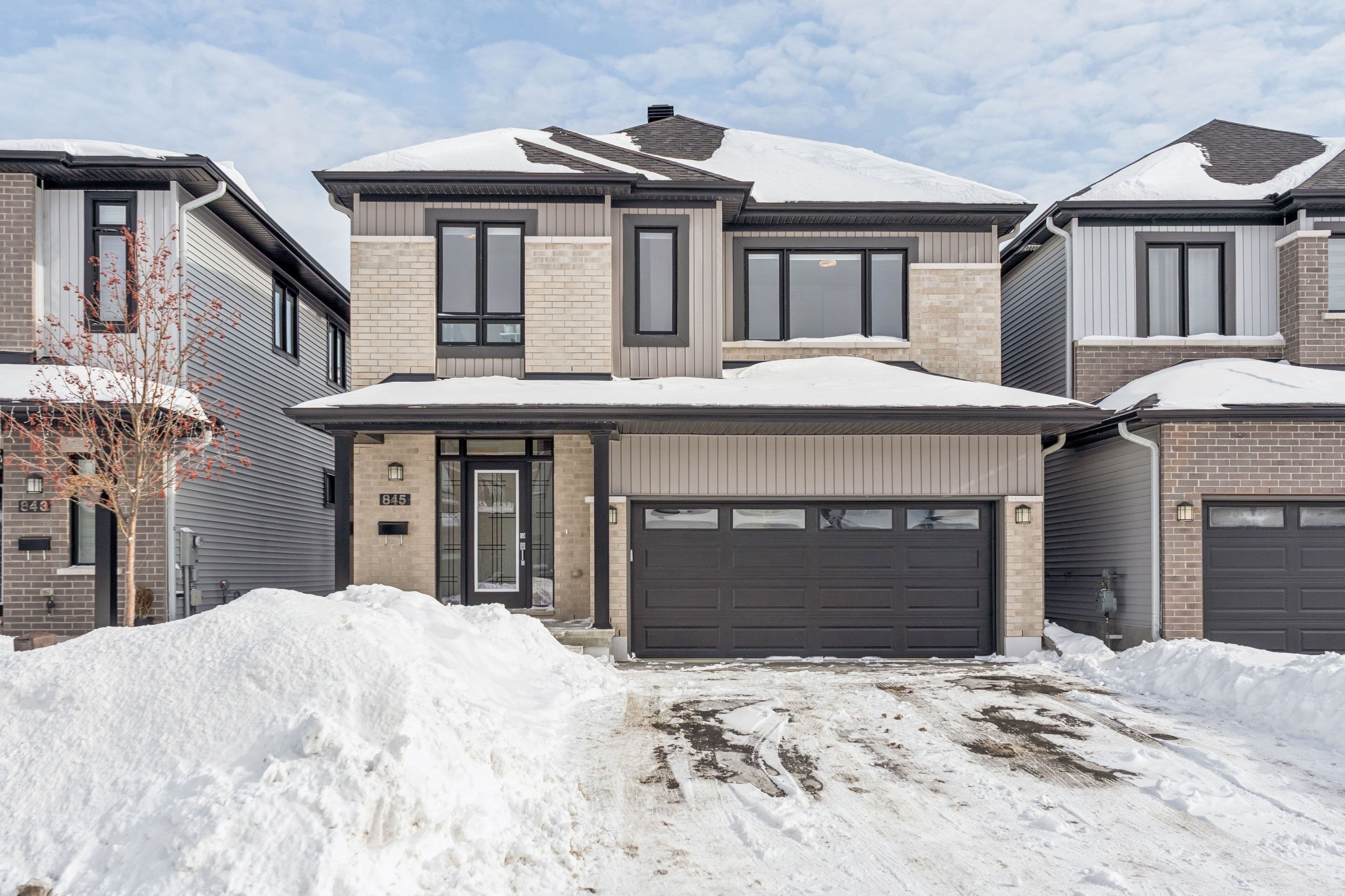 845 Snap Hook Crescent, Barrhaven, ON K2J 6V7