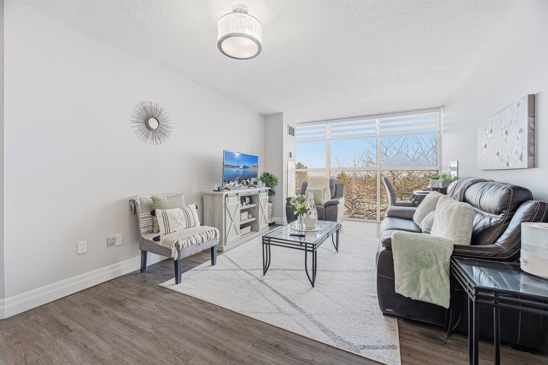 4205 Shipp Drive 506, Mississauga, ON L4Z 2Y9