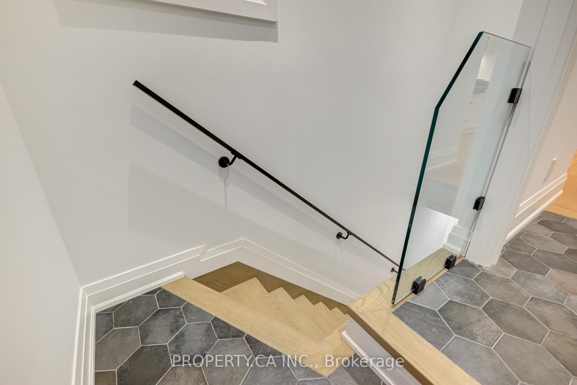 8 First Avenue Lower, Toronto E01, ON M4M 1W8