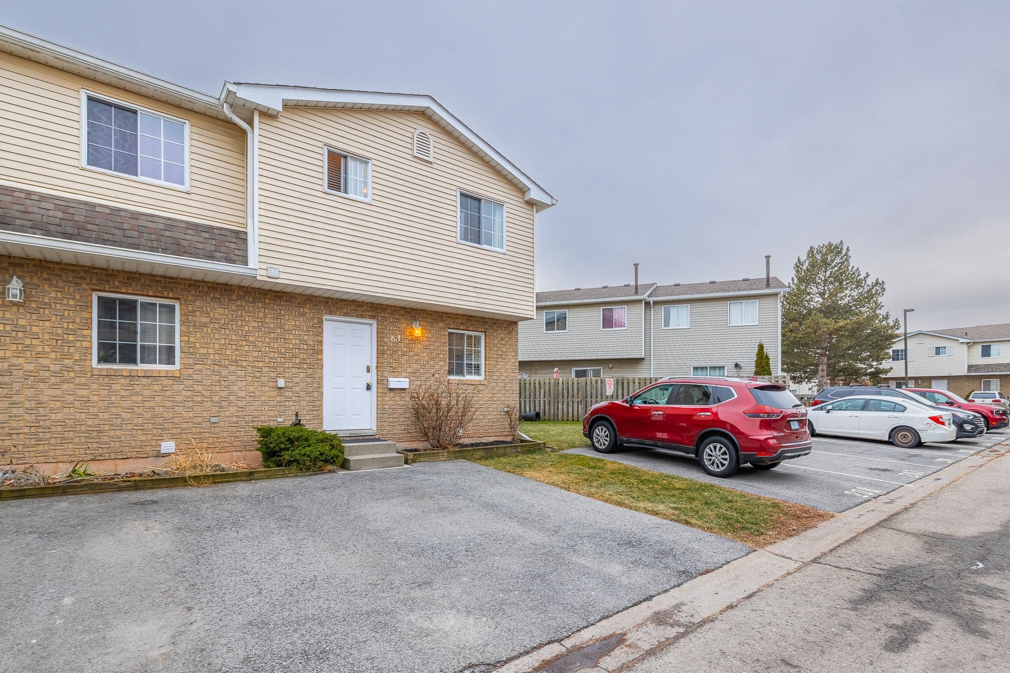 8136 Coventry Road 63, Niagara Falls, ON L2H 2X6