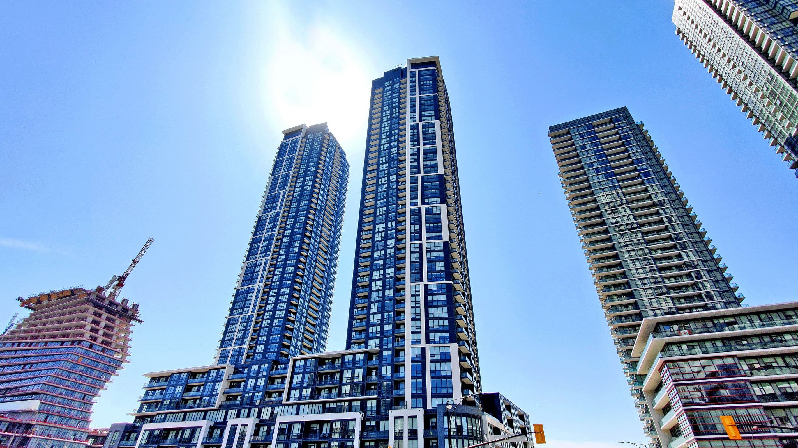 510 Curran Place 2104, Mississauga, ON L5B 0J8