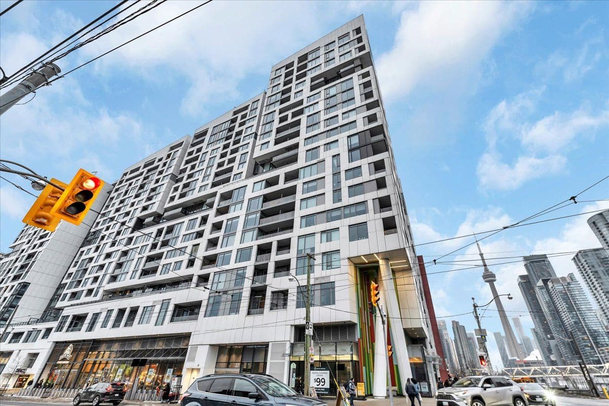 27 BATHURST Street 1714W, Toronto C01, ON M5V 2P1