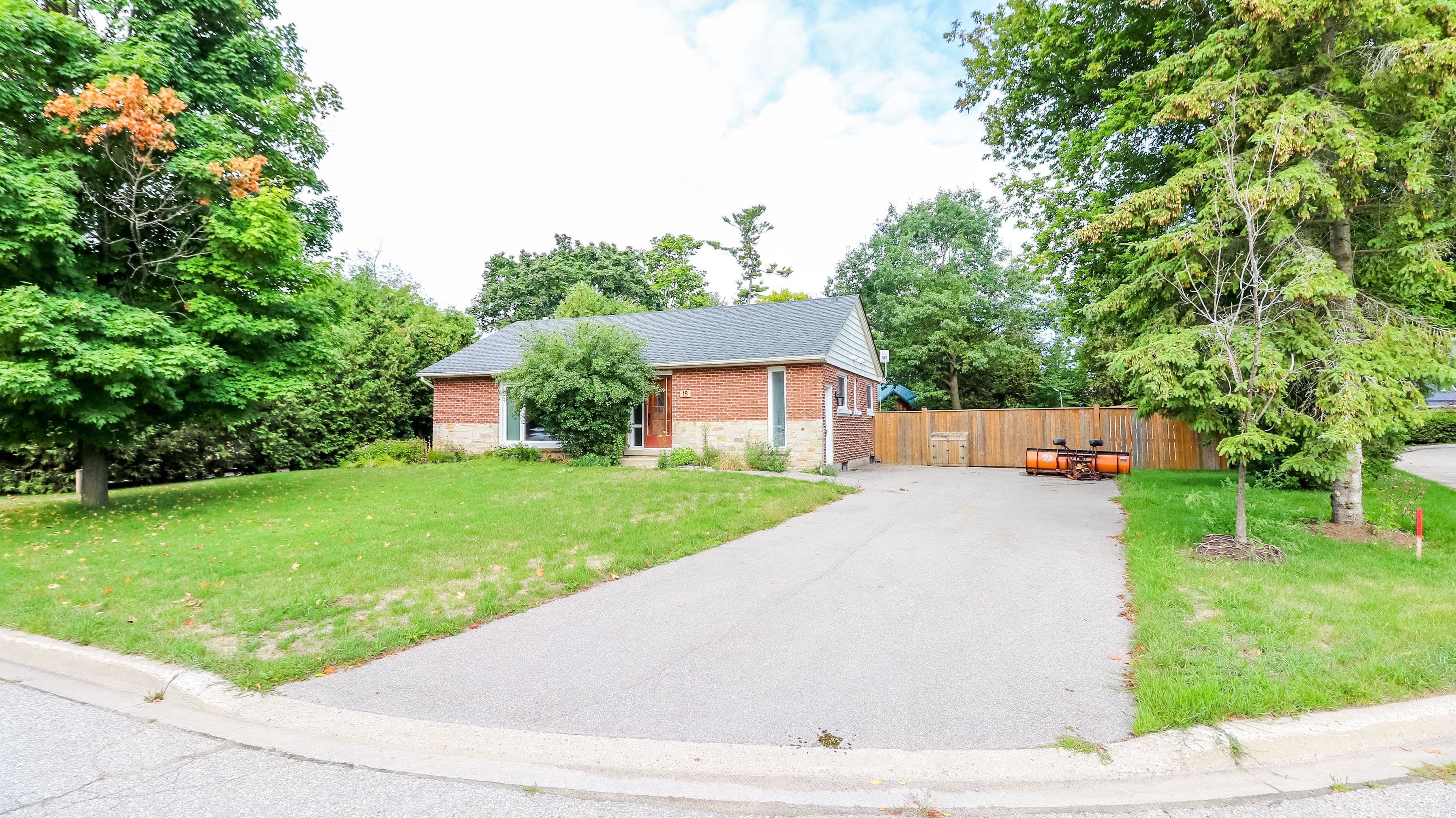 18 Carberry Street, Erin, ON N0B 1T0