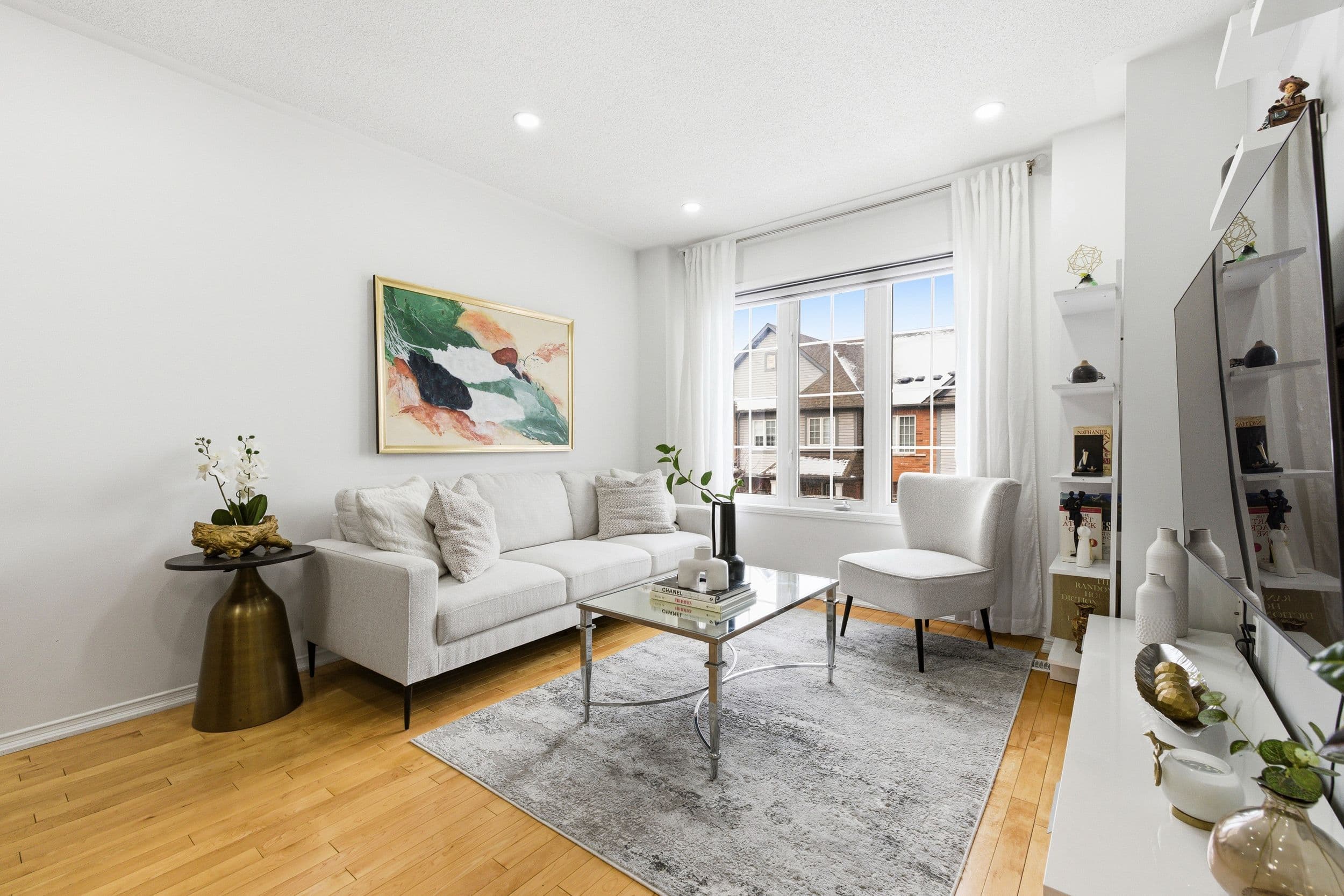 35 Ventura Lane, Ajax, ON L1T 0C4