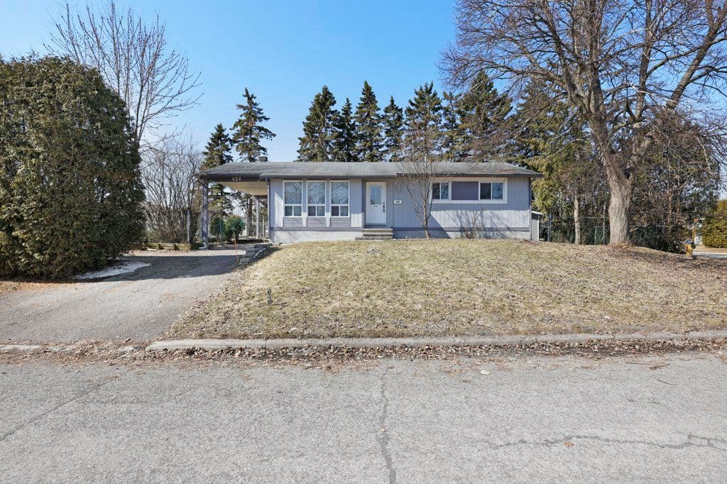 424 Phoenix Crescent, Orleans - Cumberland and Area, ON K1E 2E5