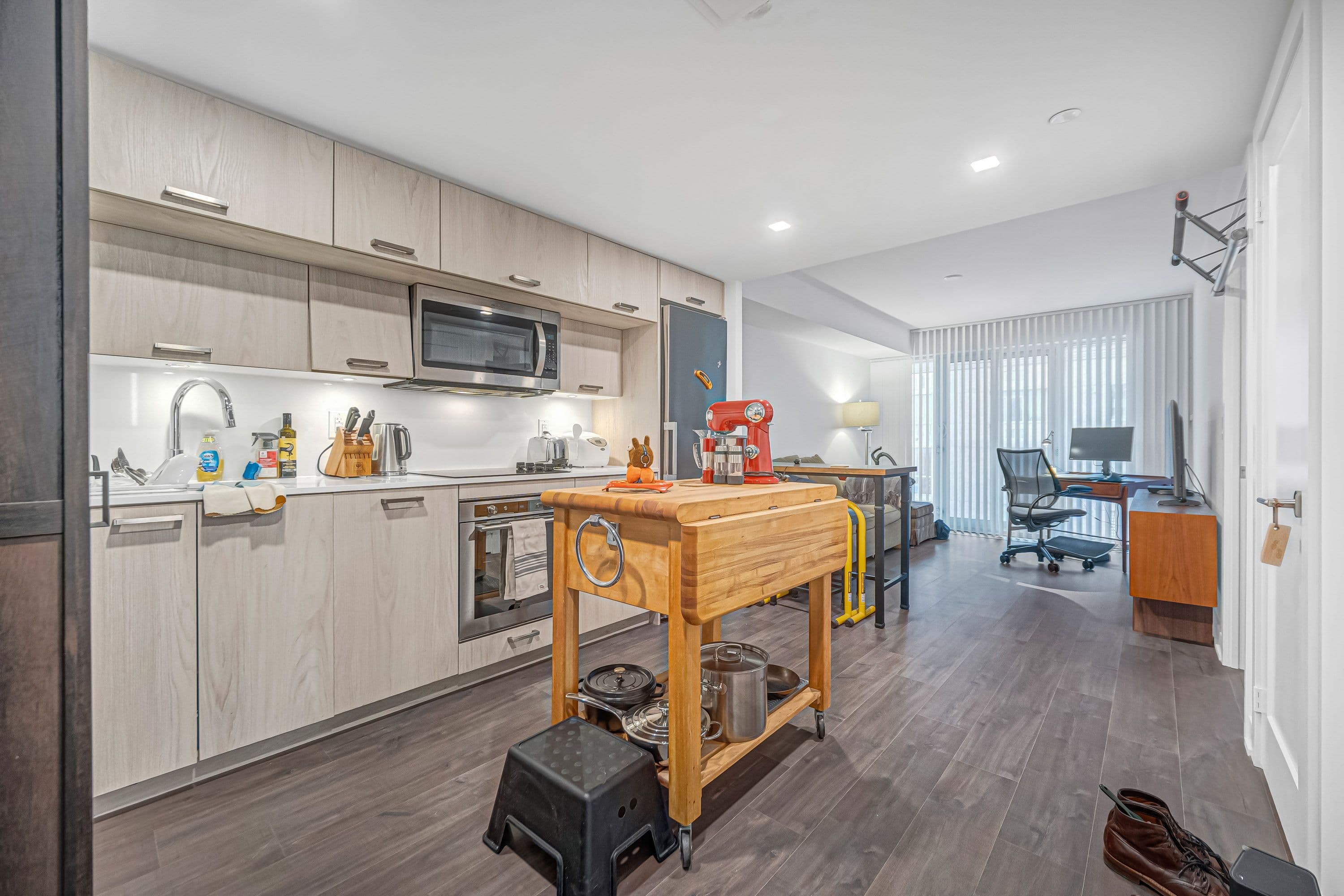 50 Mccaul Street 513, Toronto C01, ON M5T 1V9