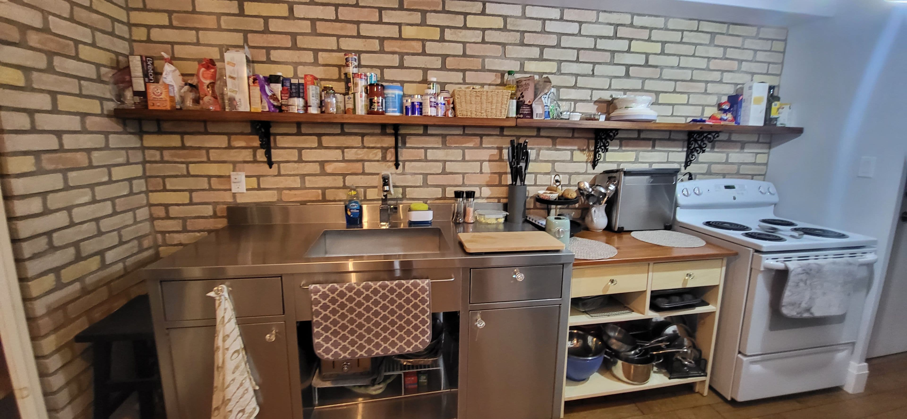 714 The West Mall N/A 405, Toronto W08, ON M9C 4X1