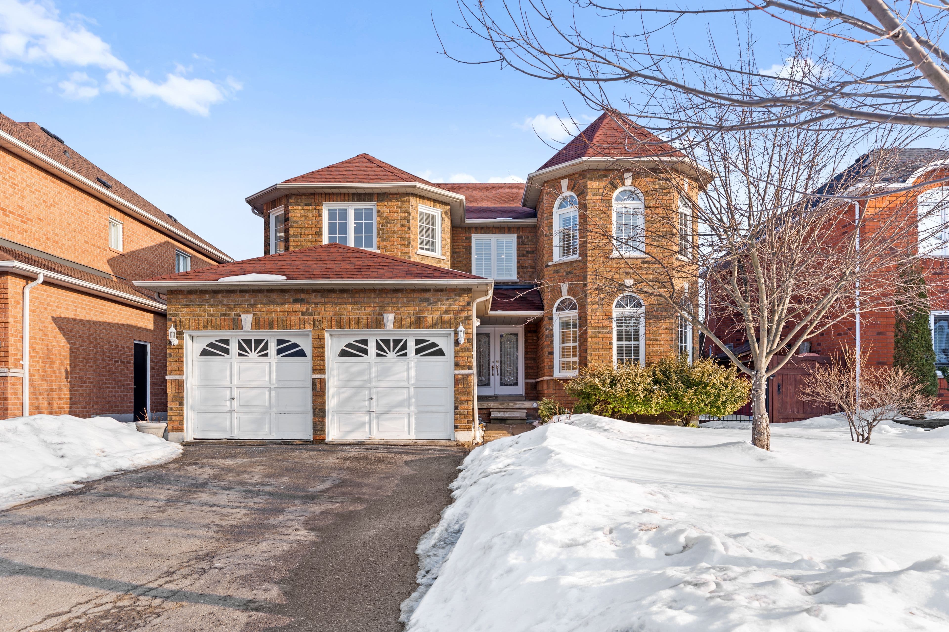 13 Freeston Crescent, Ajax, ON L1T 3Z9