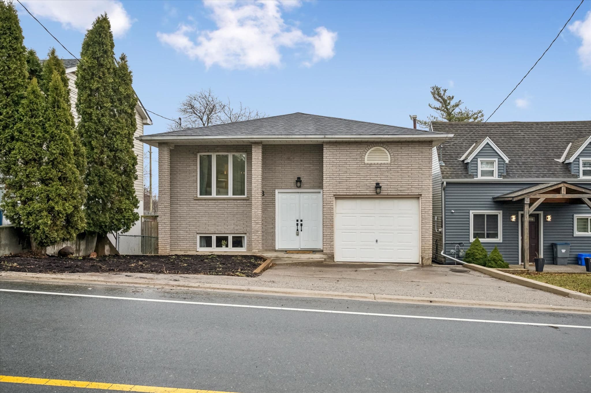 18 Avenue Road, Cambridge, ON N1R 1B7