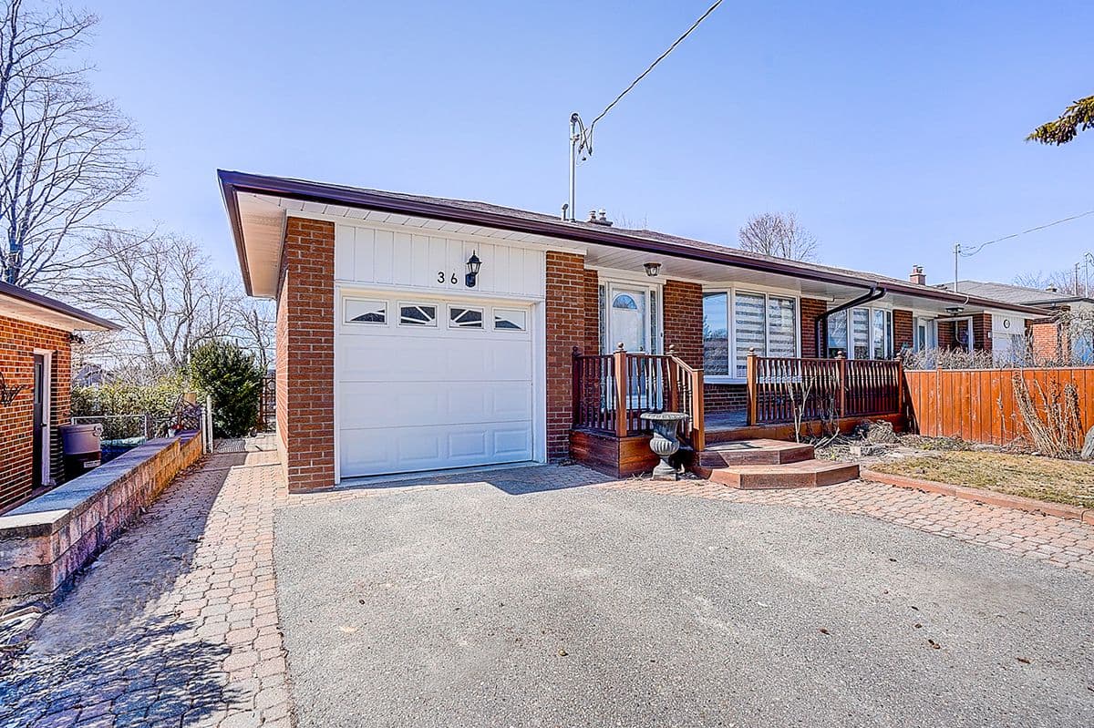 36 Sherwood Forest Drive Lower, Markham, ON L3P 1P8