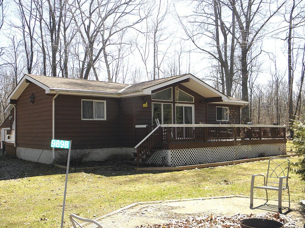 9898 Phoebe Lane, Lambton Shores, ON N0N 1J1