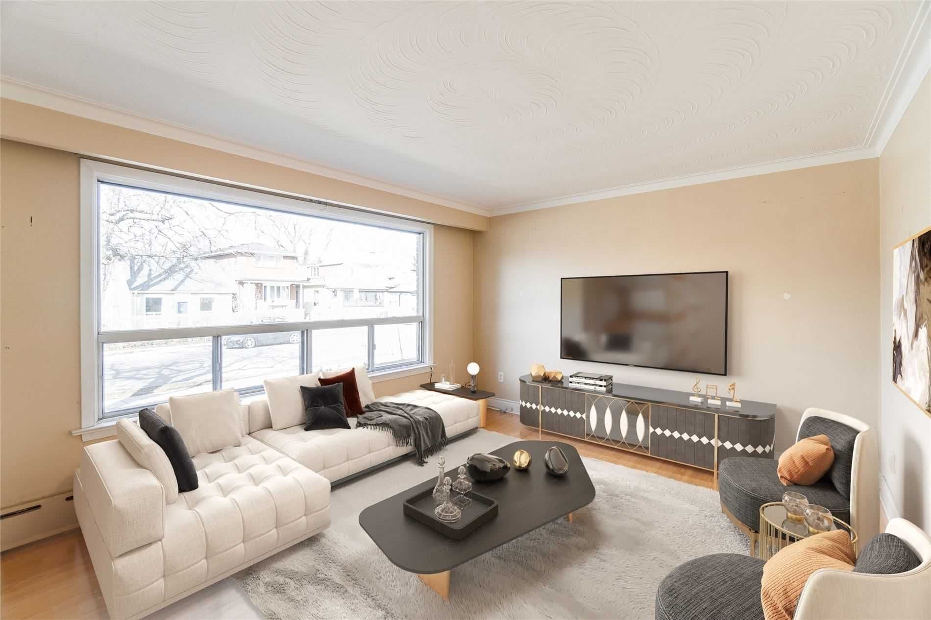 35 Twenty Fourth Street Main, Toronto W06, ON M8V 3N3