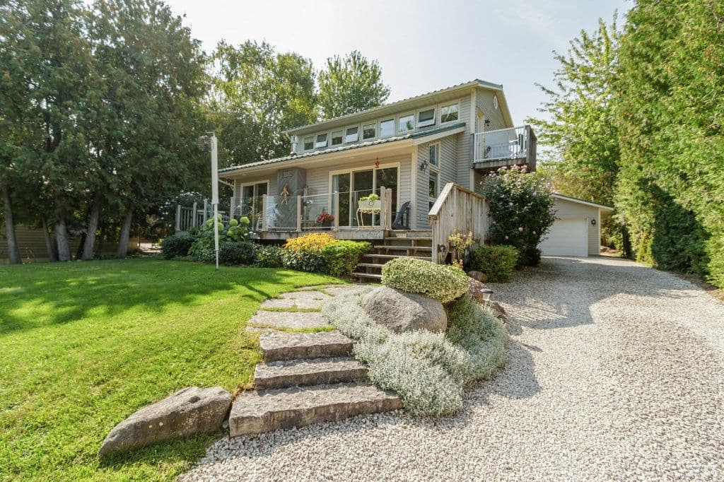 142 Lakeshore Road S, Meaford, ON N4L 0A7