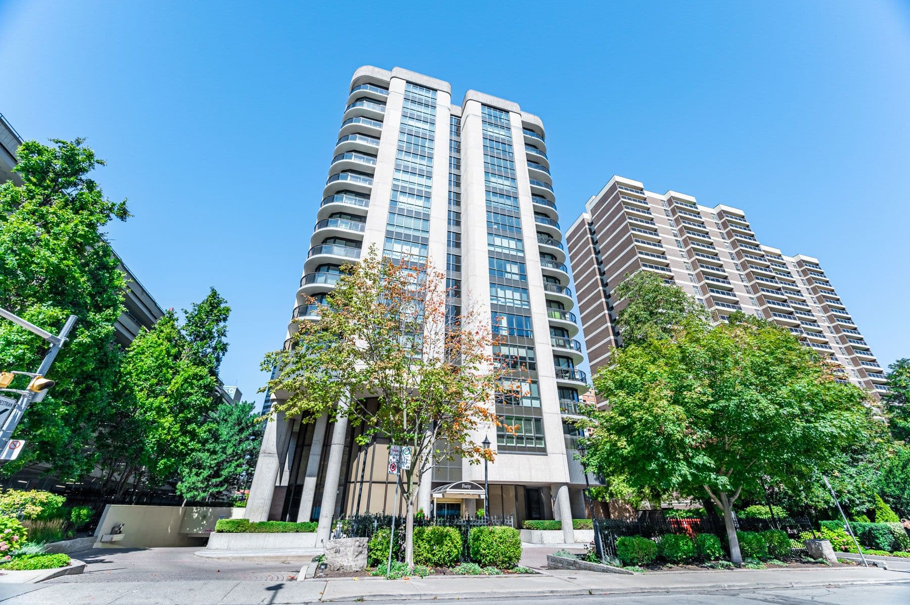 40 Rosehill Avenue 604, Toronto C09, ON M4T 1G5