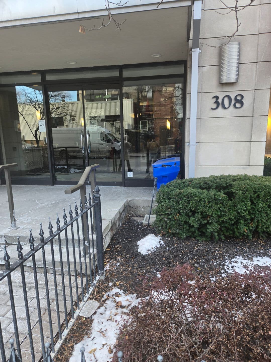 308 Palmerston Avenue 519, Toronto C01, ON M6J 3X9