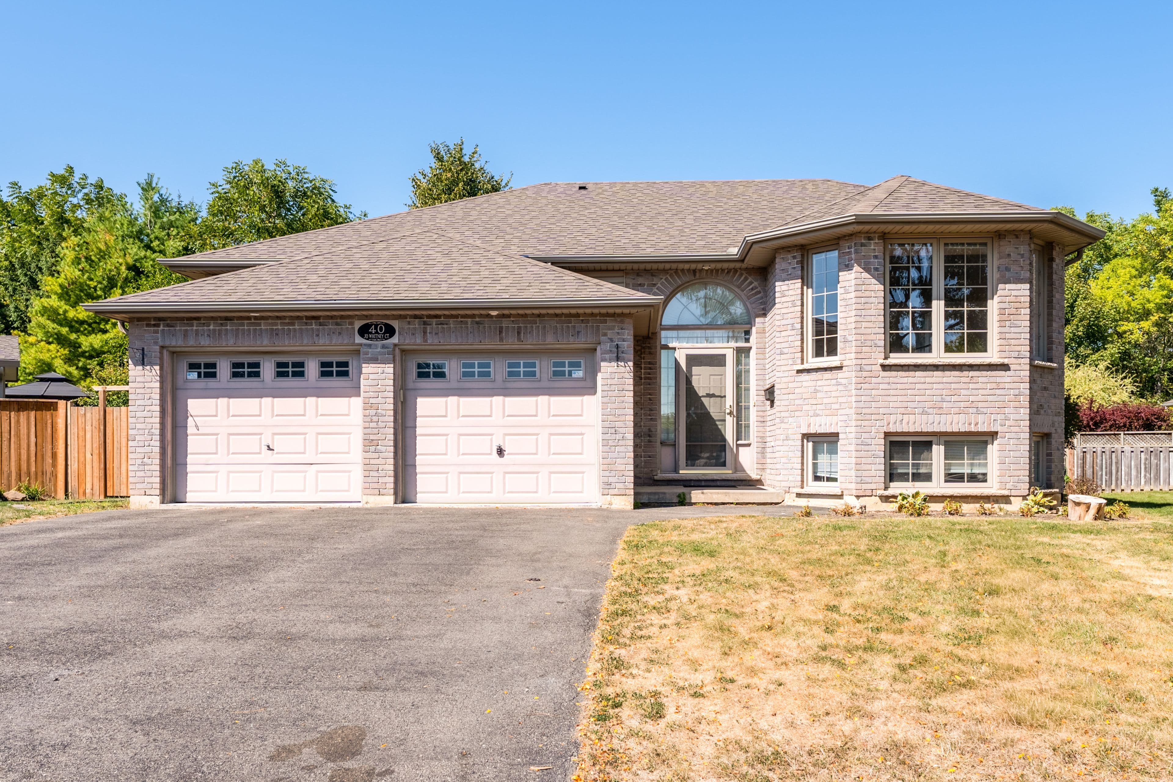 40 Jo Whitney Court, Brantford, ON N3T 6N9