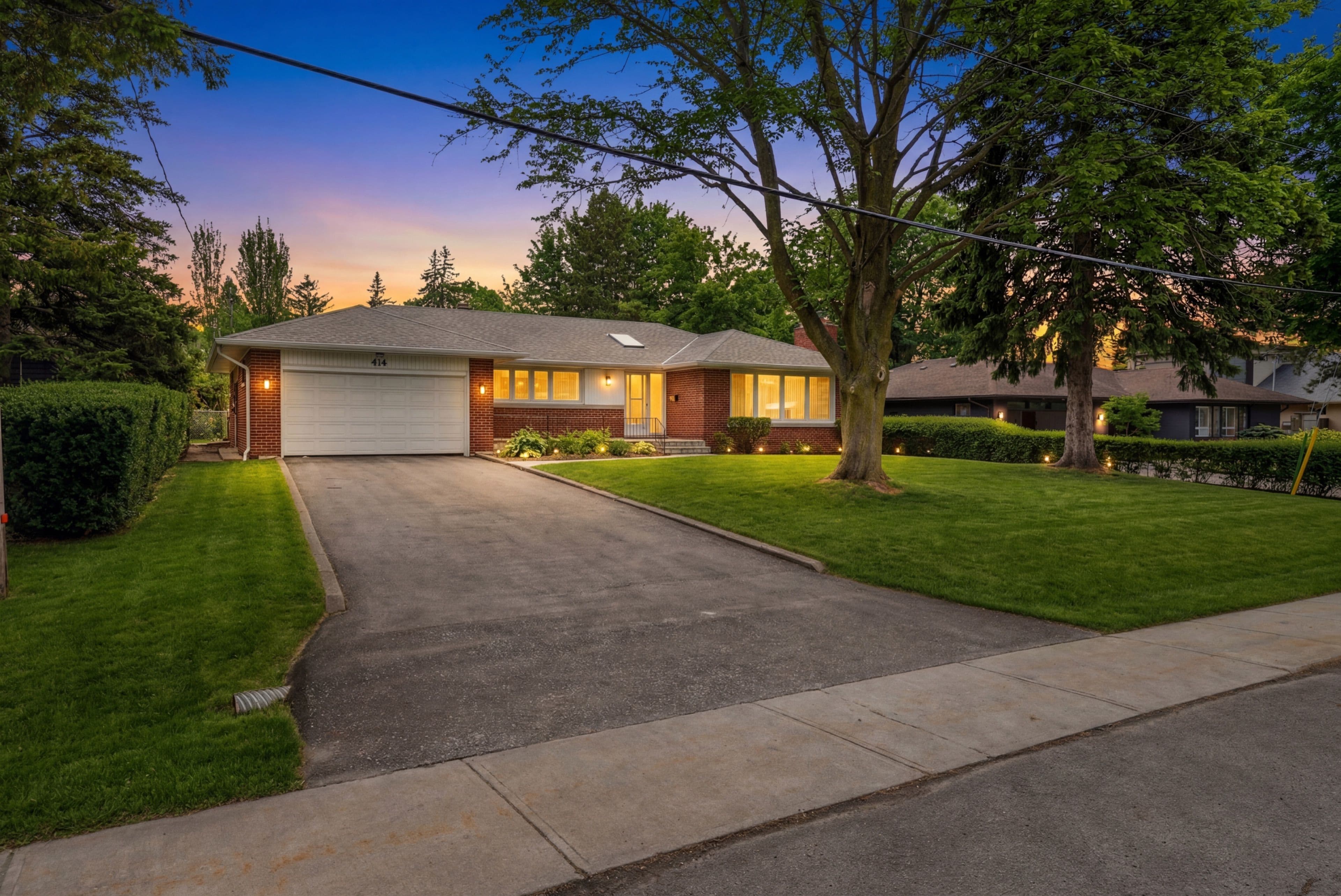 414 THE KINGSWAY N/A, Toronto W08, ON M9A 3V9