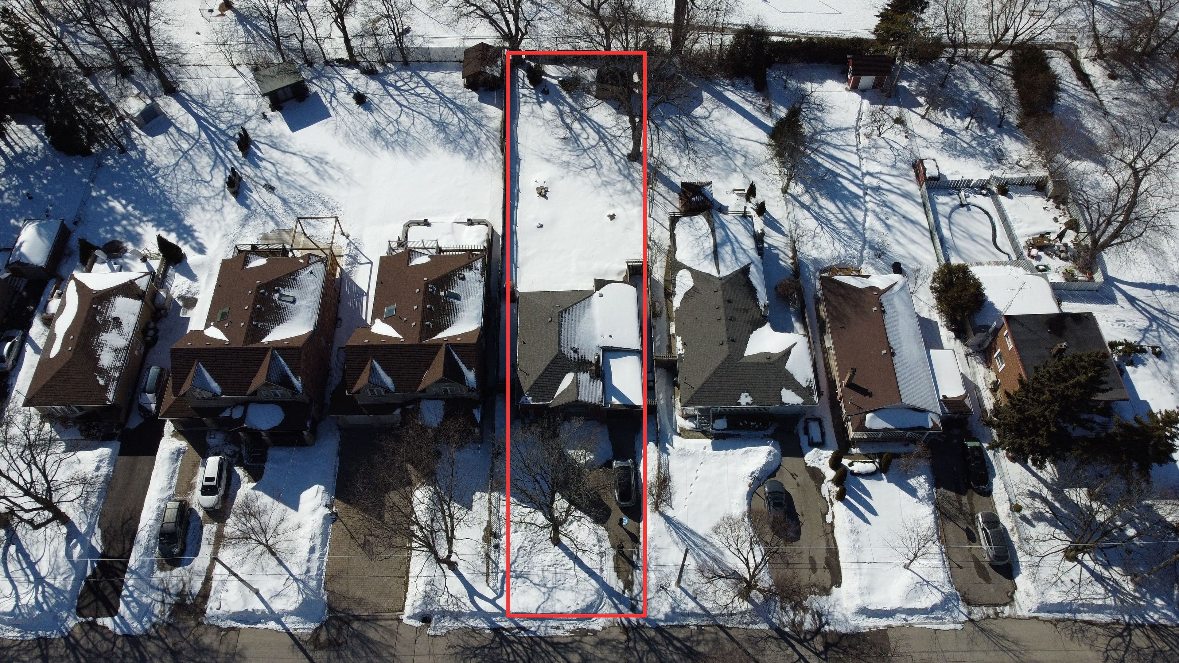 16 Muir Drive, Toronto E08, ON M1M 3B4