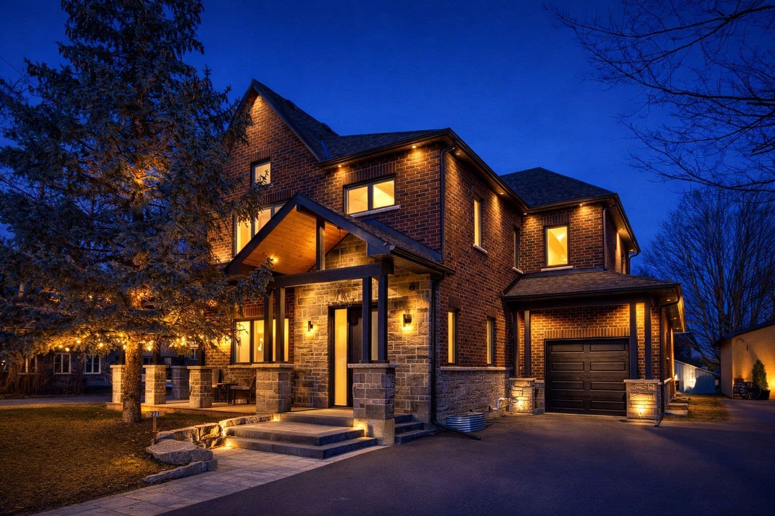 271 Main Street N, Uxbridge, ON L9P 1R9