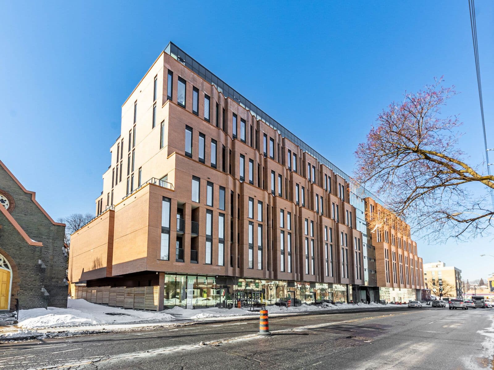 1720 Bayview Avenue 303, Toronto C10, ON M4G 0E5