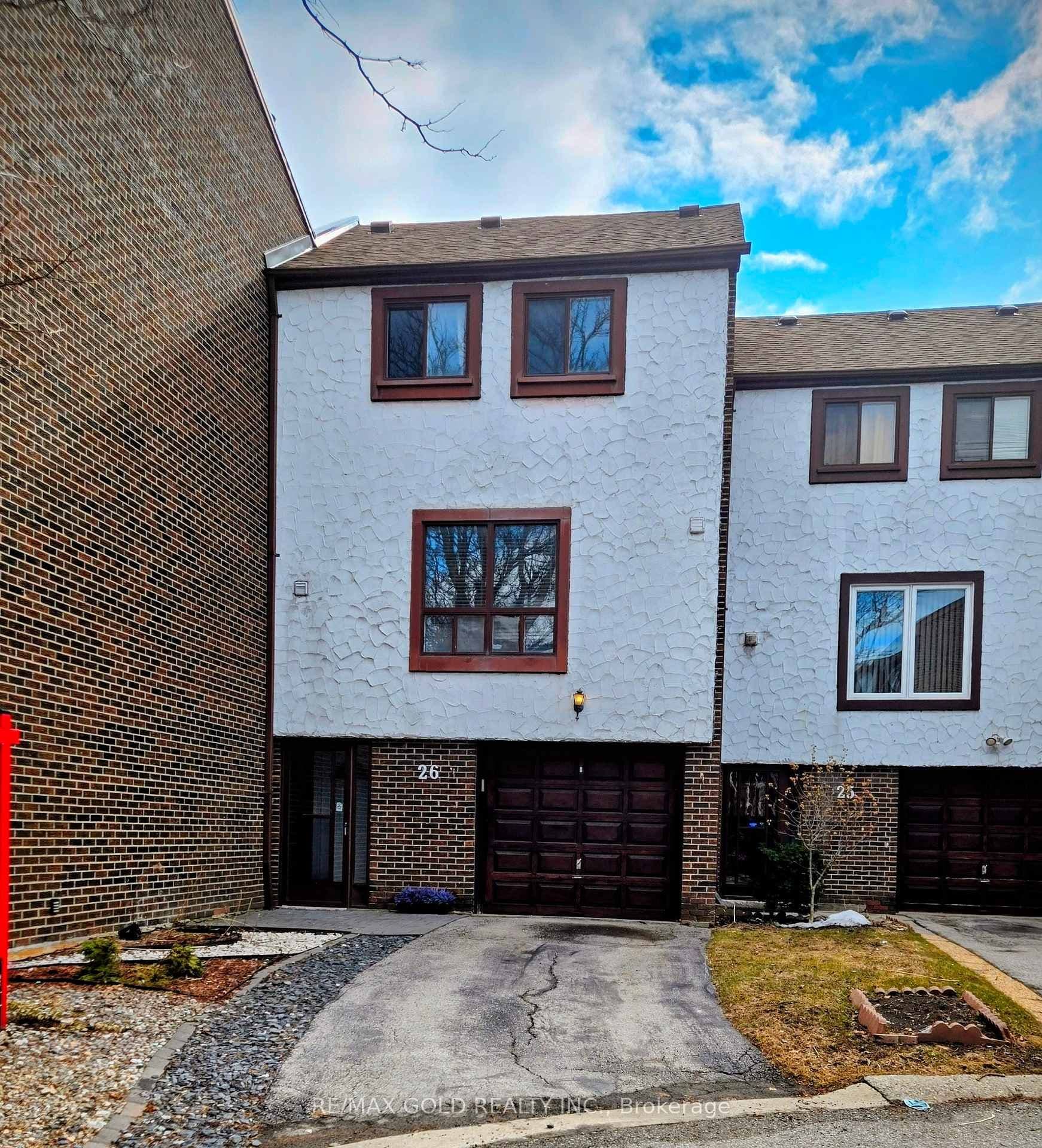 7707 Darcel Avenue 26, Mississauga, ON L4T 3W9