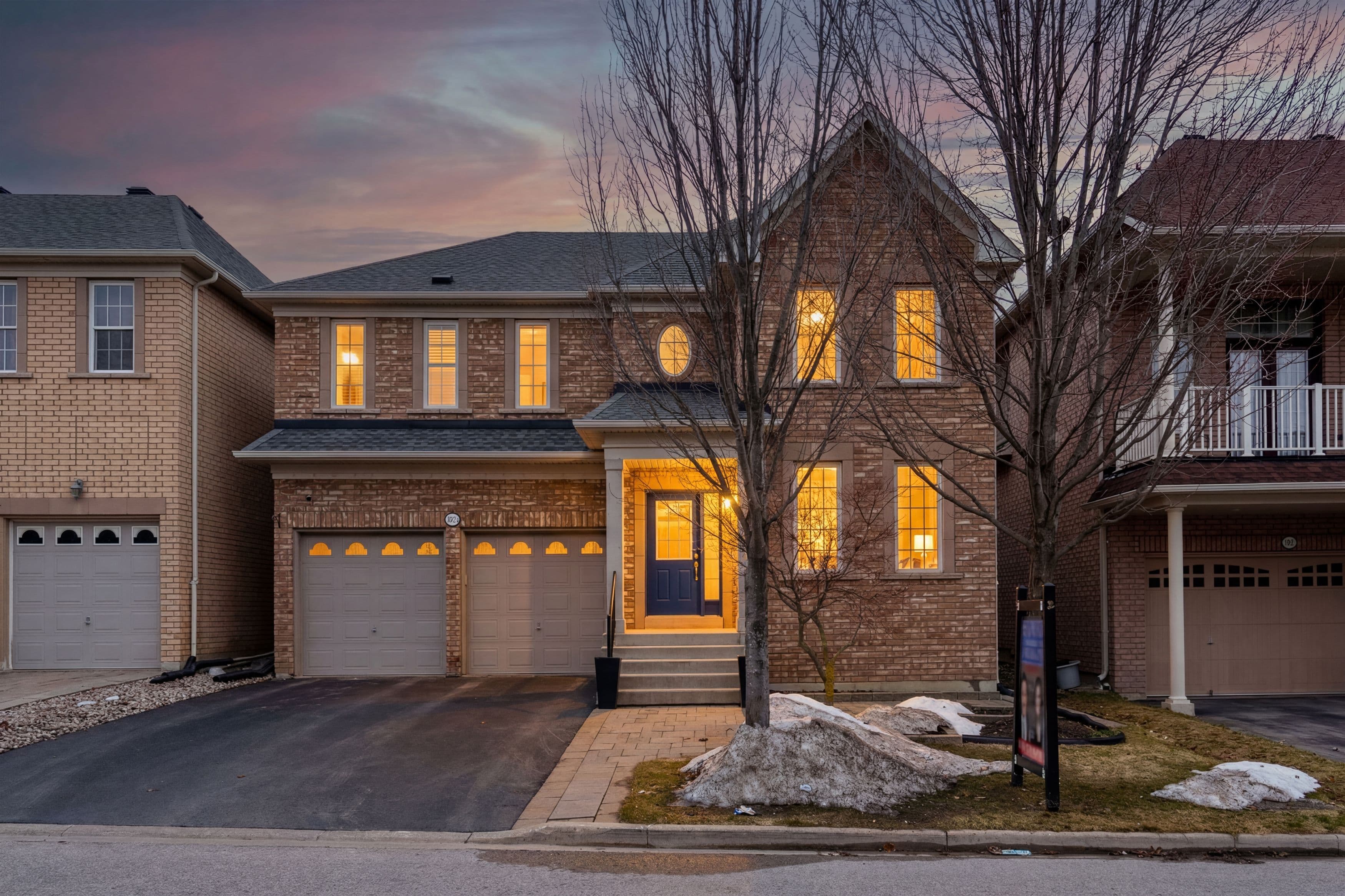 102 Serano Crescent, Richmond Hill, ON L4E 0R7