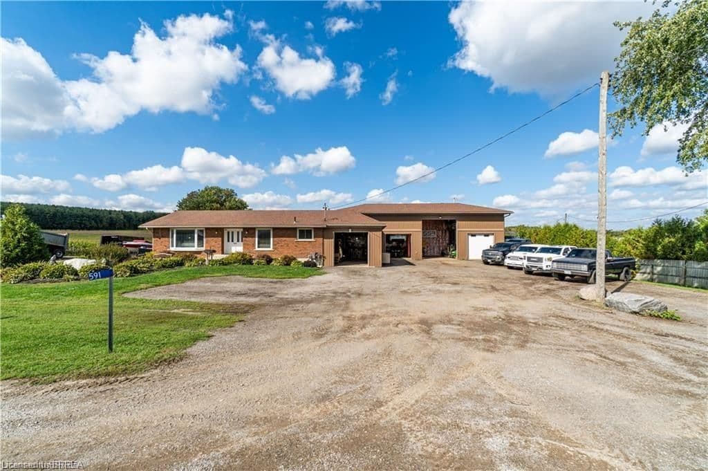 591 Governors Road E, Brant, ON N3L 3E1