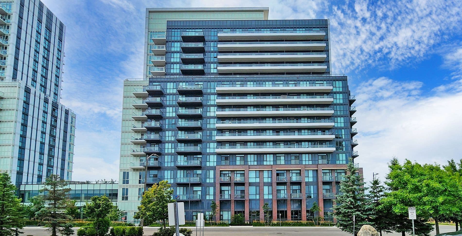 10 Honeycrisp Crescent 307, Vaughan, ON L4K 0M7