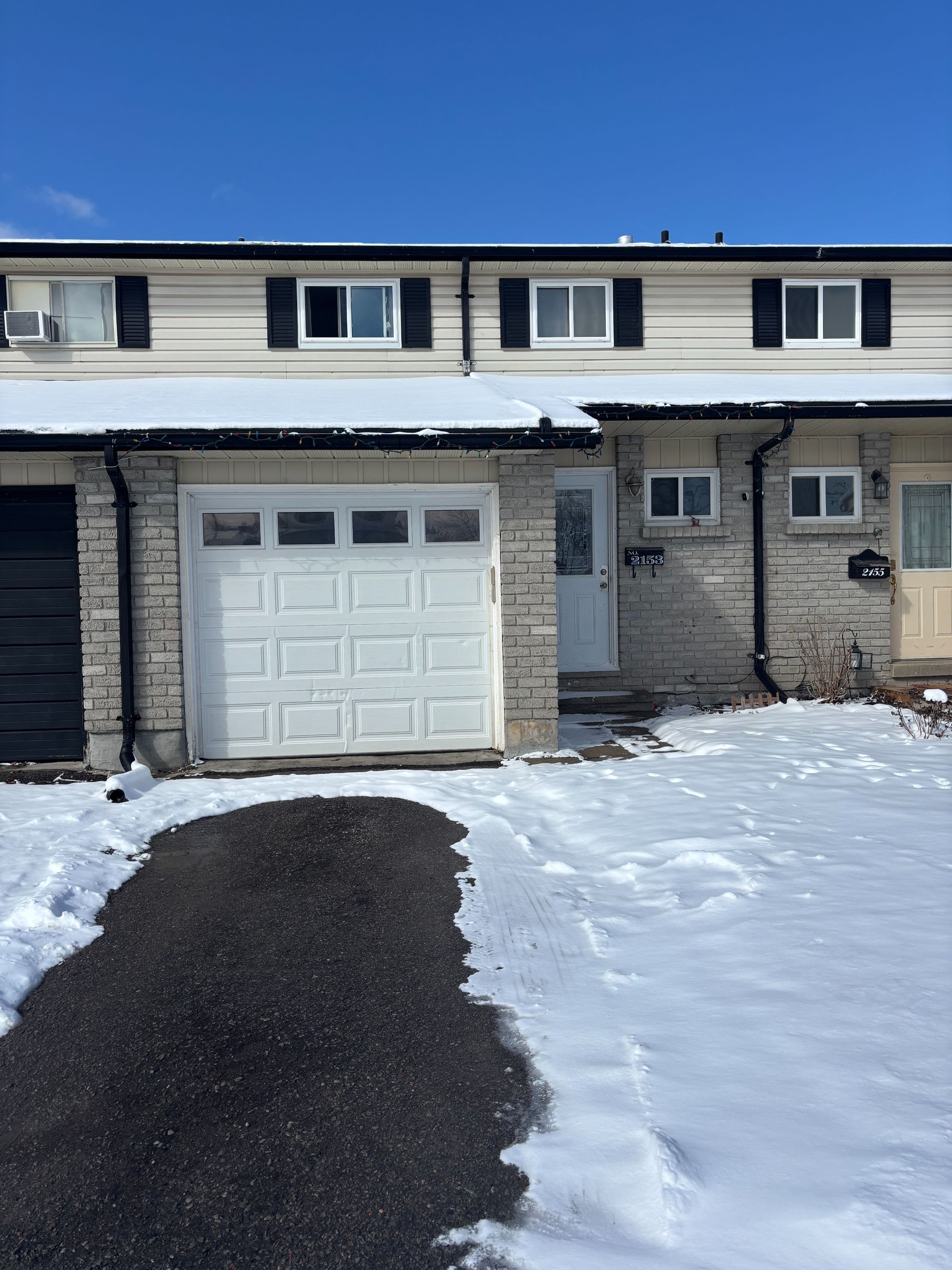 2153 Walker Avenue, Peterborough, ON K9L 1T6