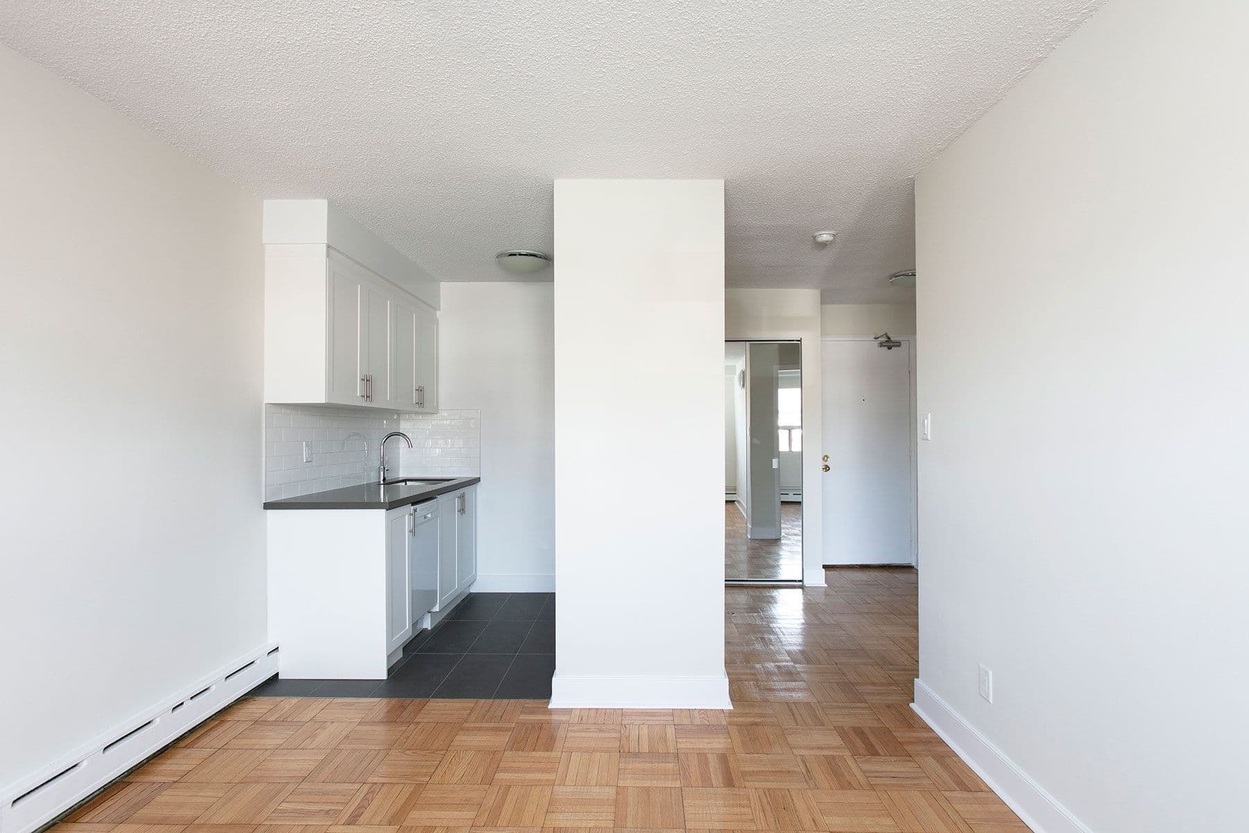 990 Avenue Road 206, Toronto C03, ON M5P 2K8