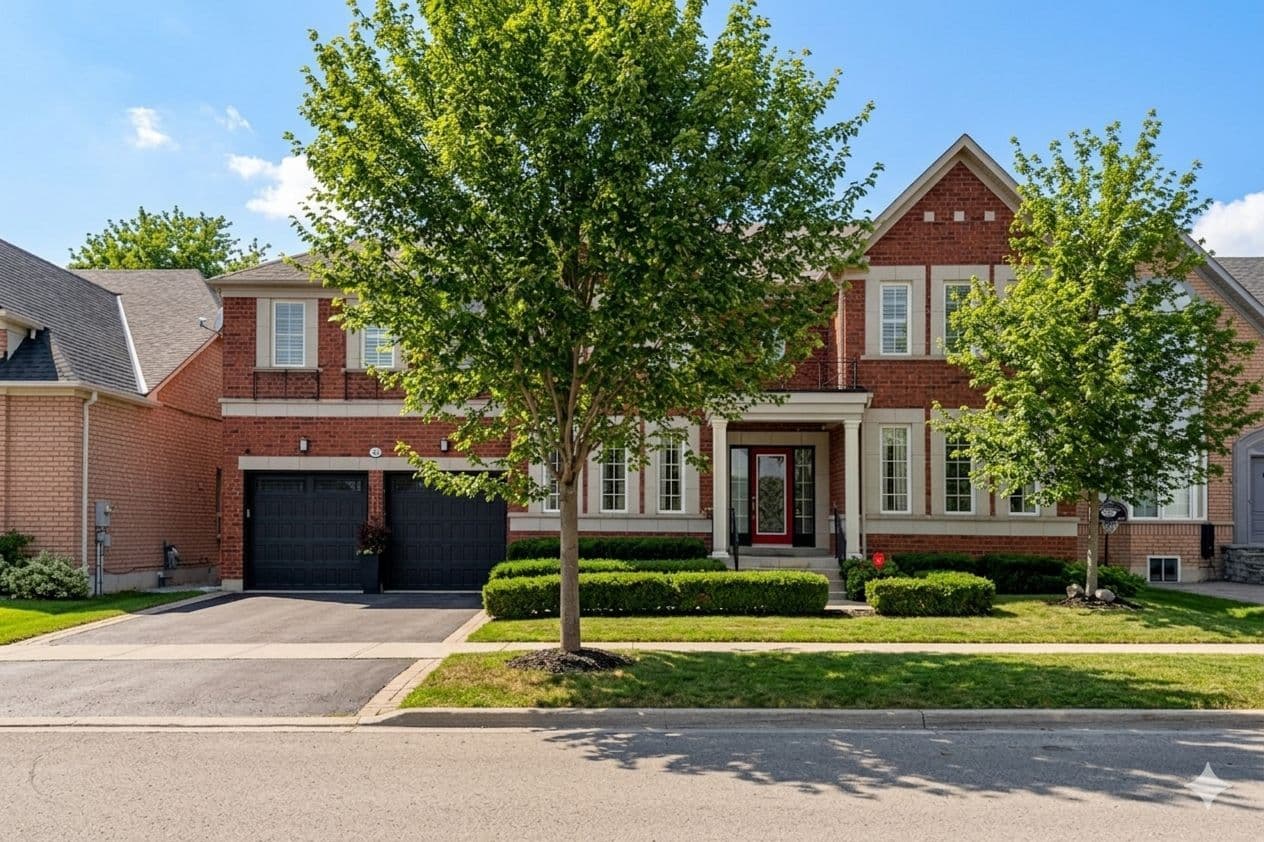 46 Williamson Drive W, Ajax, ON L1T 4M9