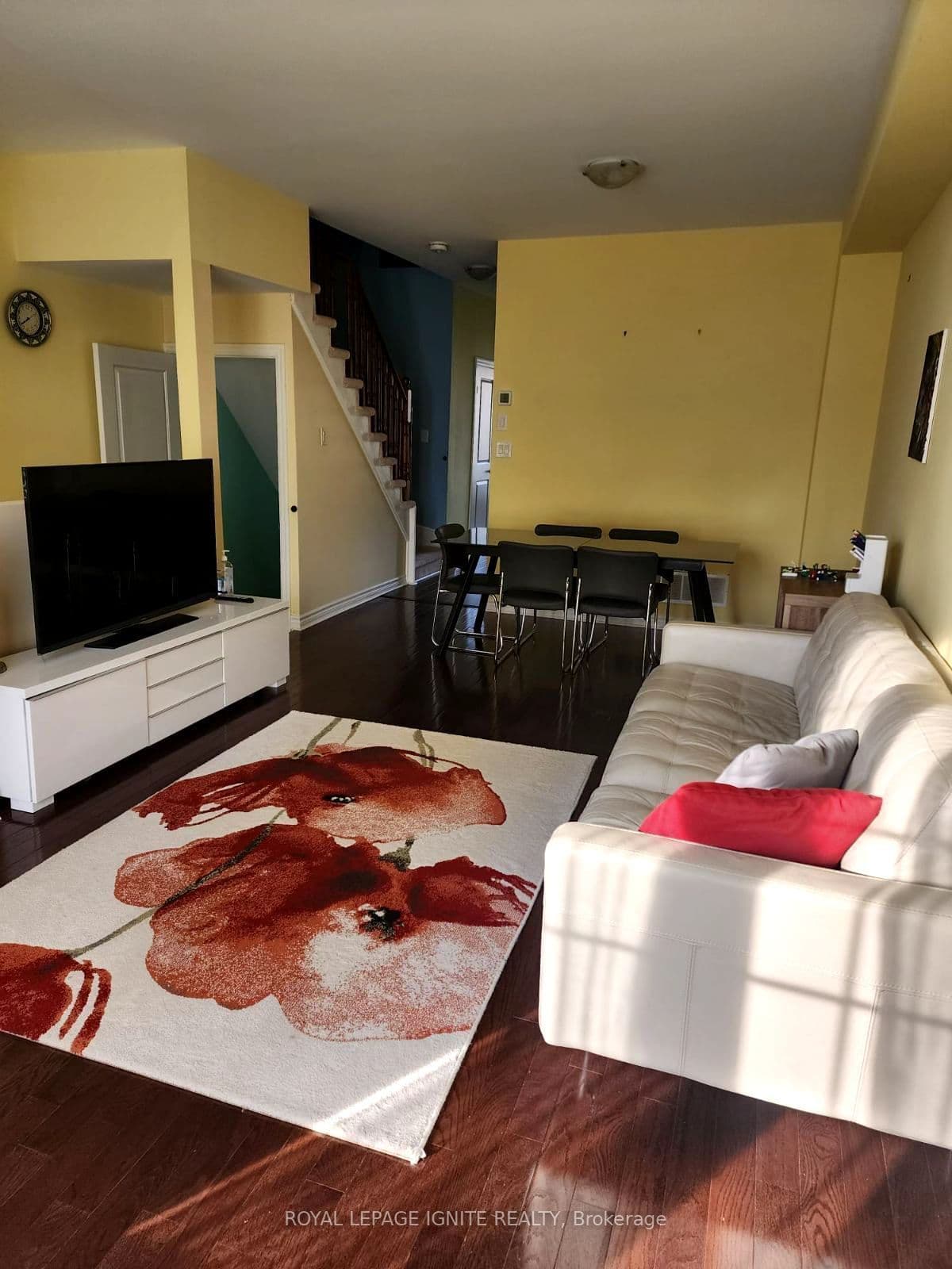 1355 Rathburn Road E 4, Mississauga, ON L4W 5R5