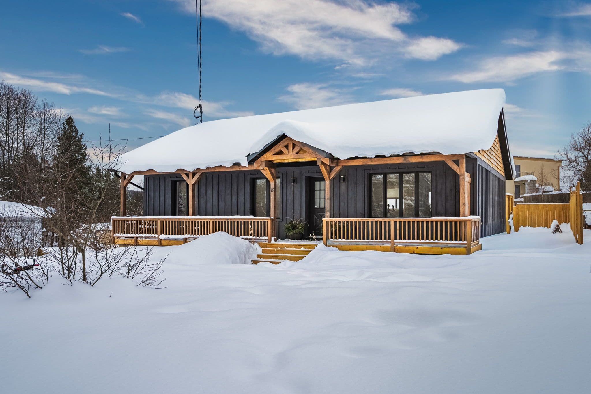 6 Kitchen Road S, Huntsville, ON P1H 1Y1