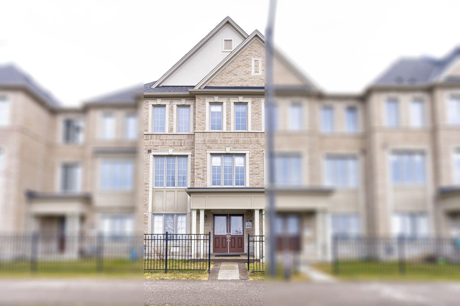 8644 Financial Drive, Brampton, ON L6Y 6G5