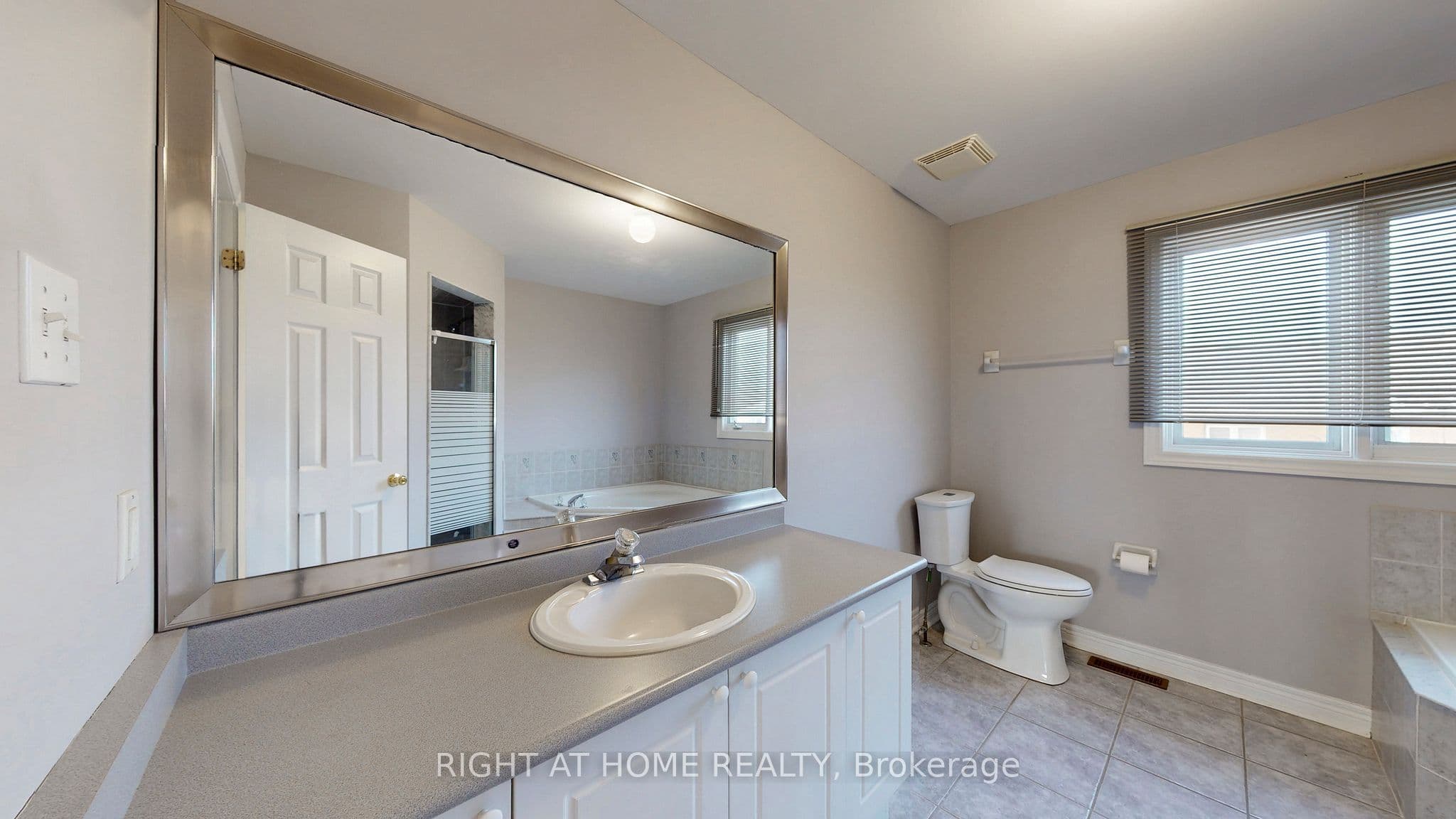 119 Letty Avenue UPPER, Brampton, ON L6Y 5E1