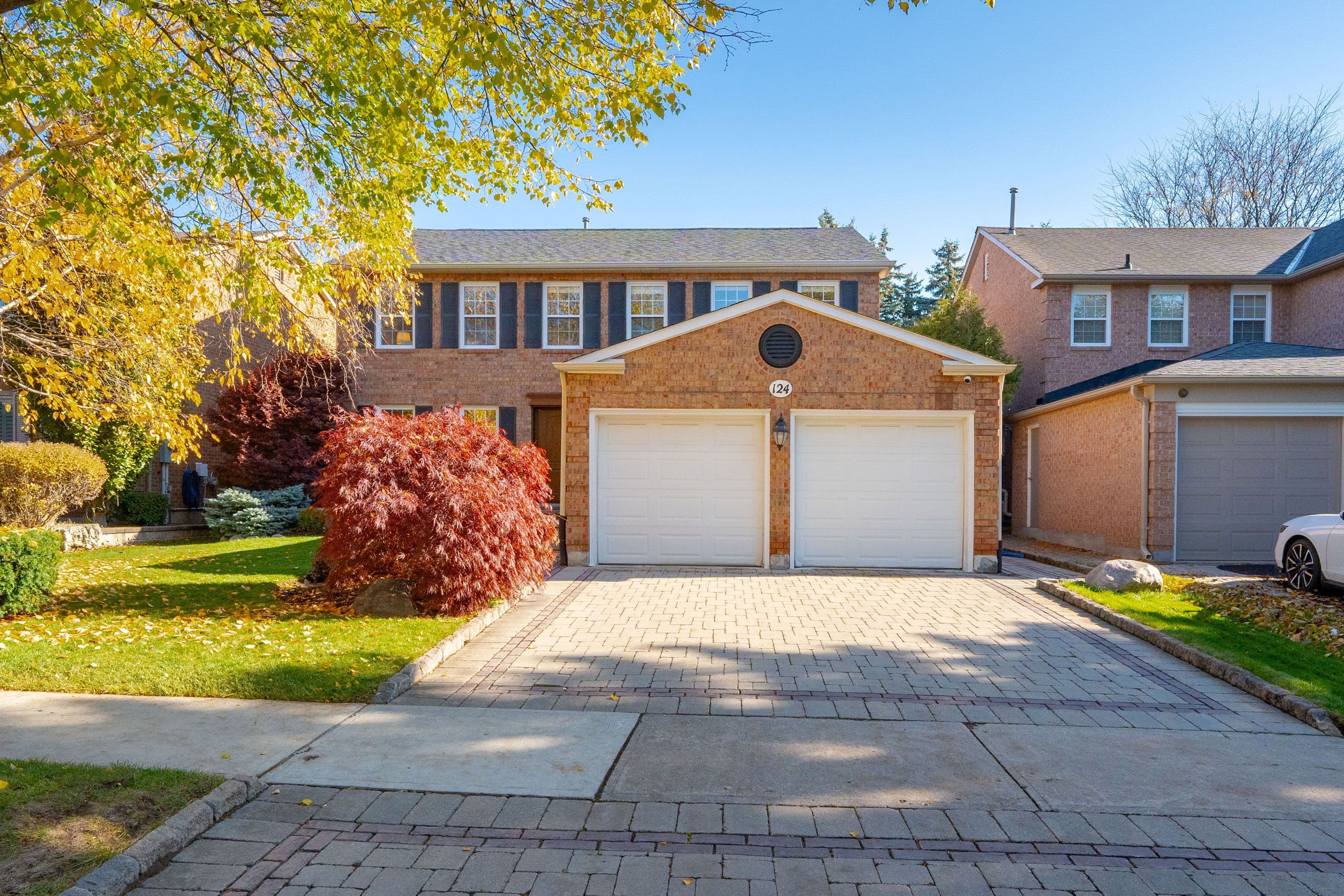 124 Aitken Circle, Markham, ON L3R 7L8