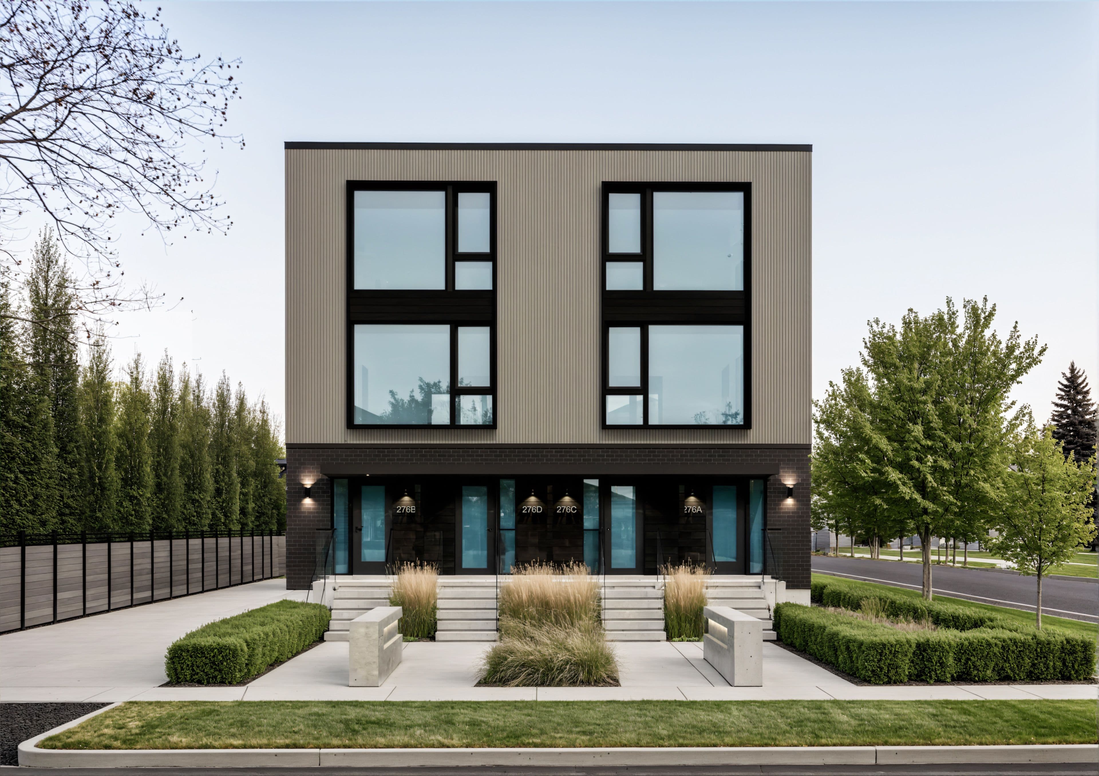 276 Lanor Avenue C, Toronto W06, ON M8W 2P9