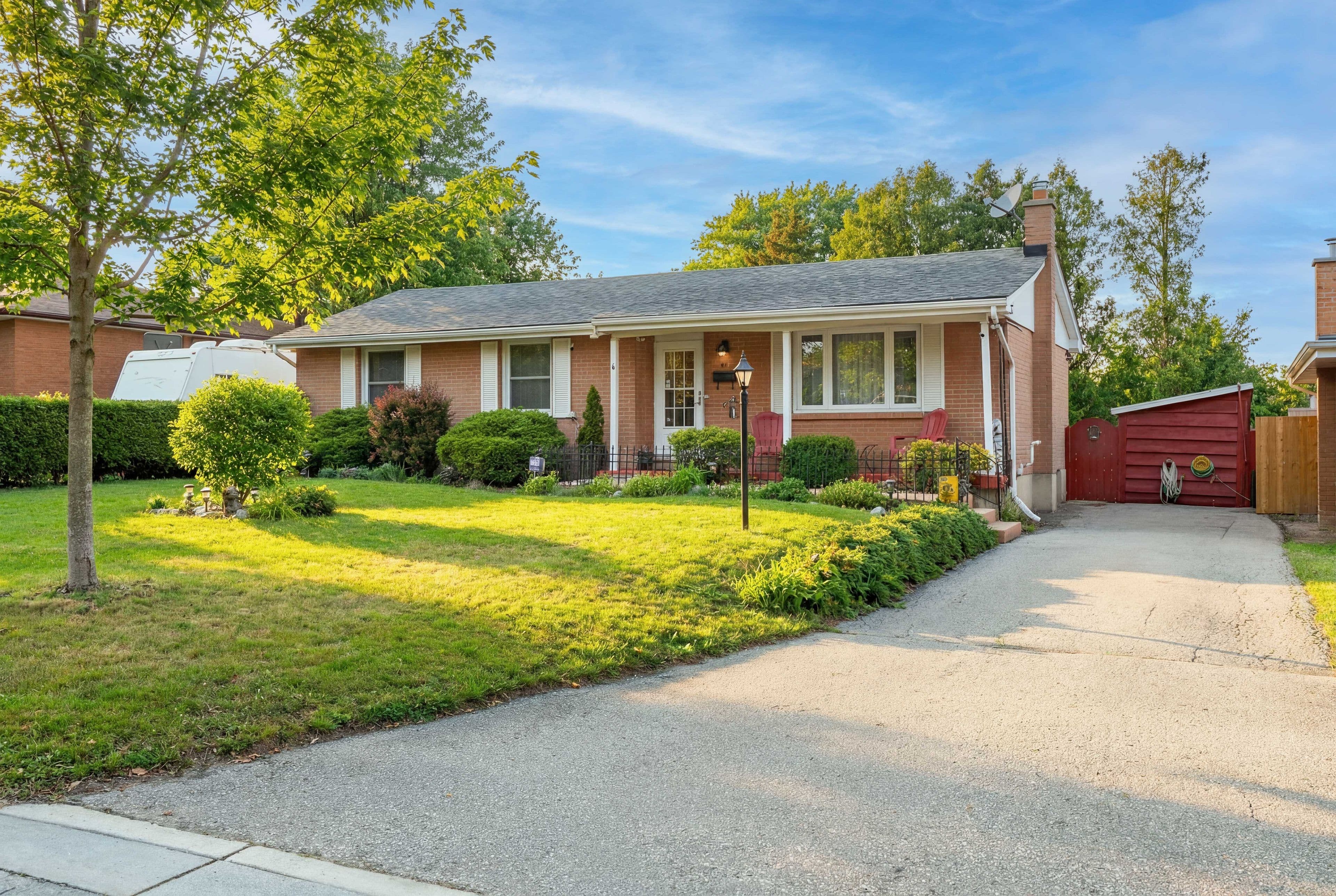 6 Southwood Crescent, London South, ON N6J 1S9