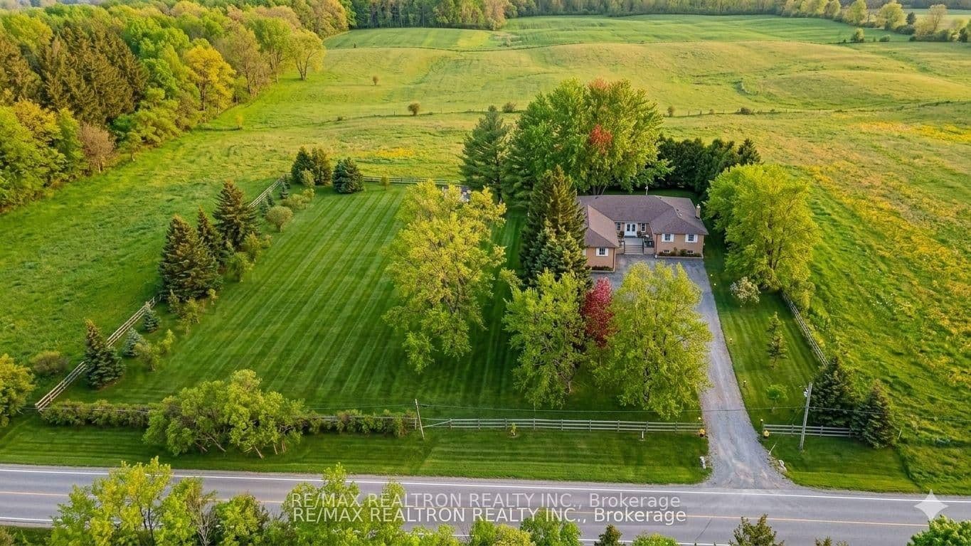 240 Webb Road, Uxbridge, ON L4A 7X4