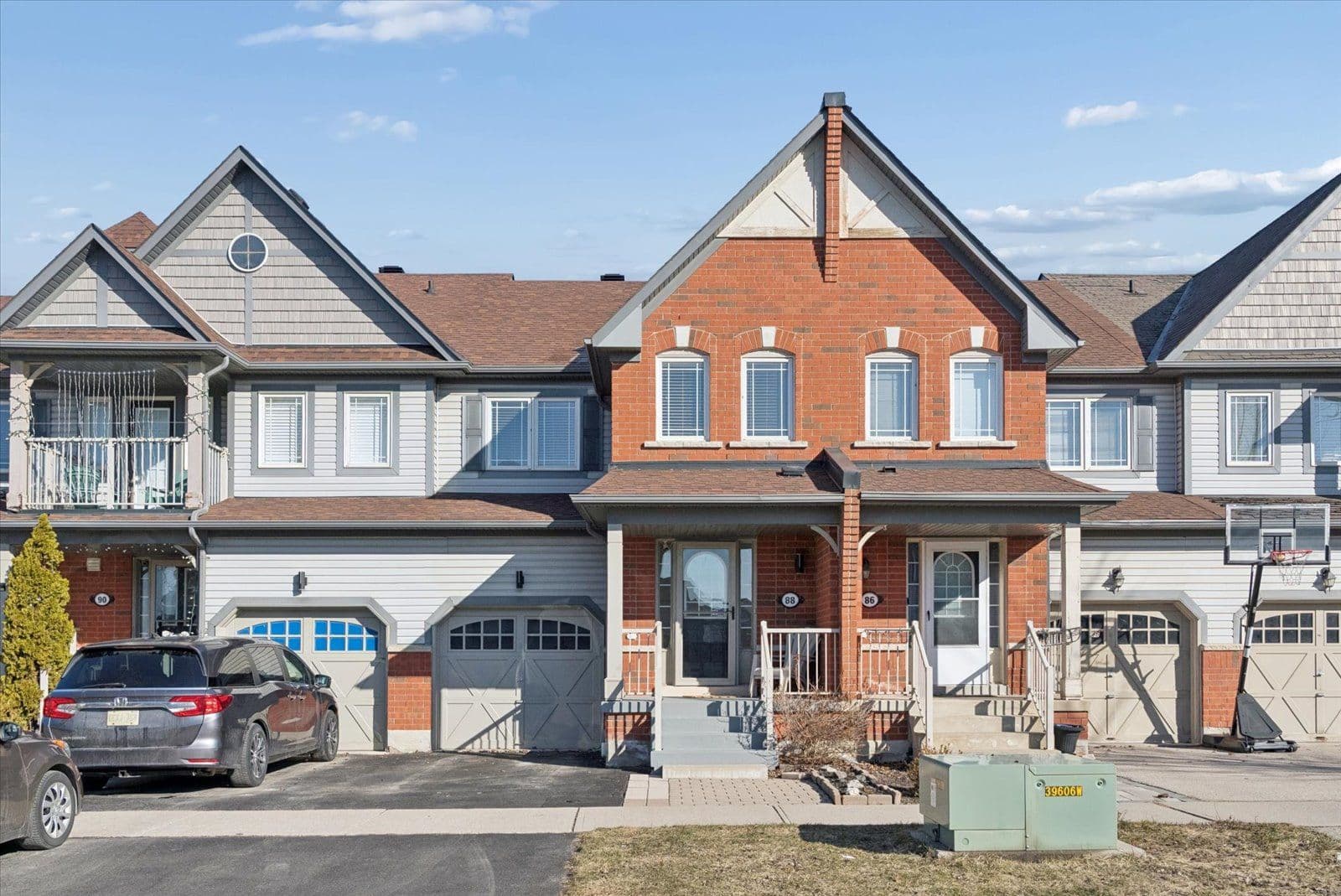 88 Keywood Street, Ajax, ON L1Z 2E4