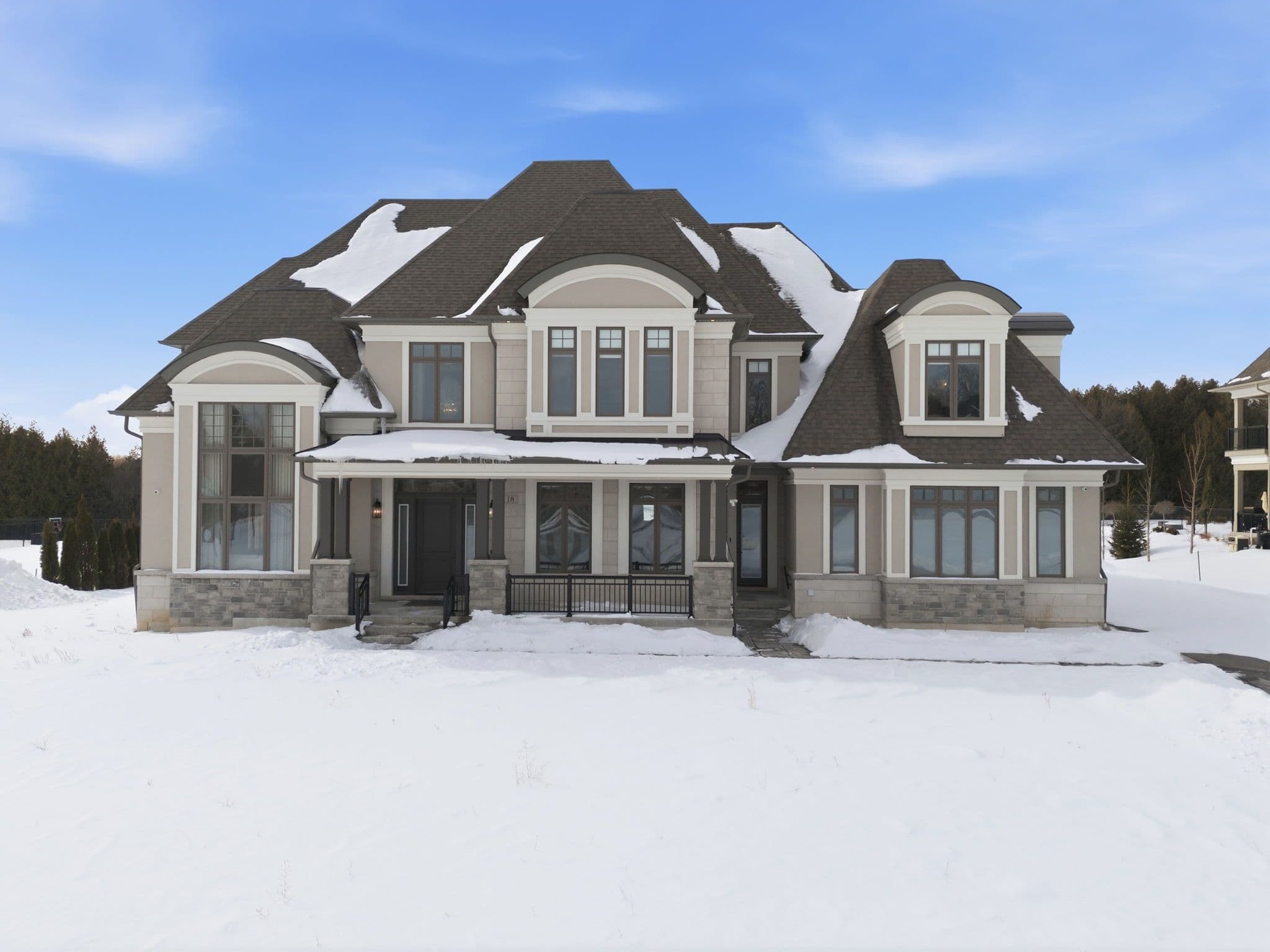 18 Dexshire Drive, Ajax, ON L1Z 0T8