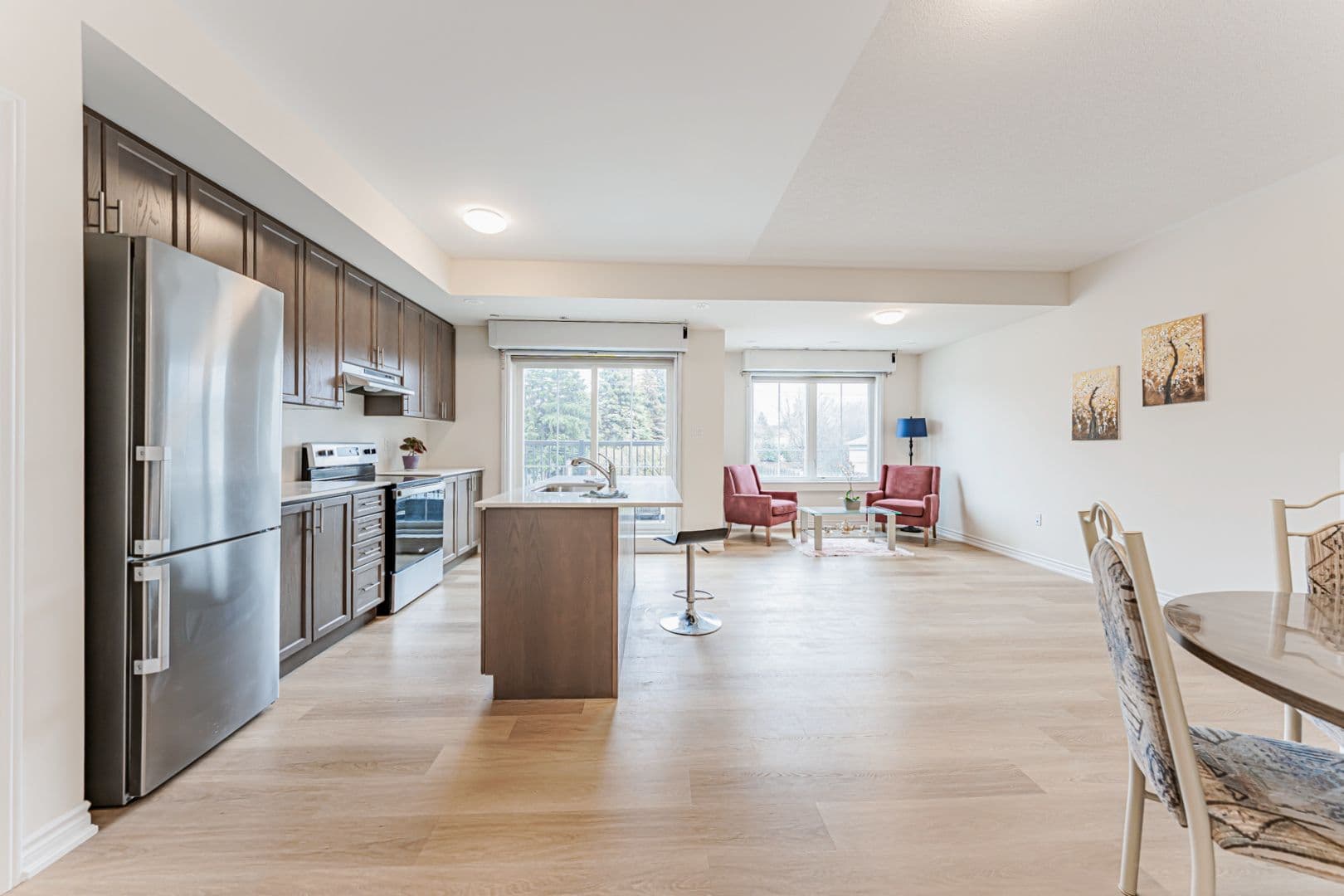 485 Beresford Path, Oshawa, ON L1H 5S7