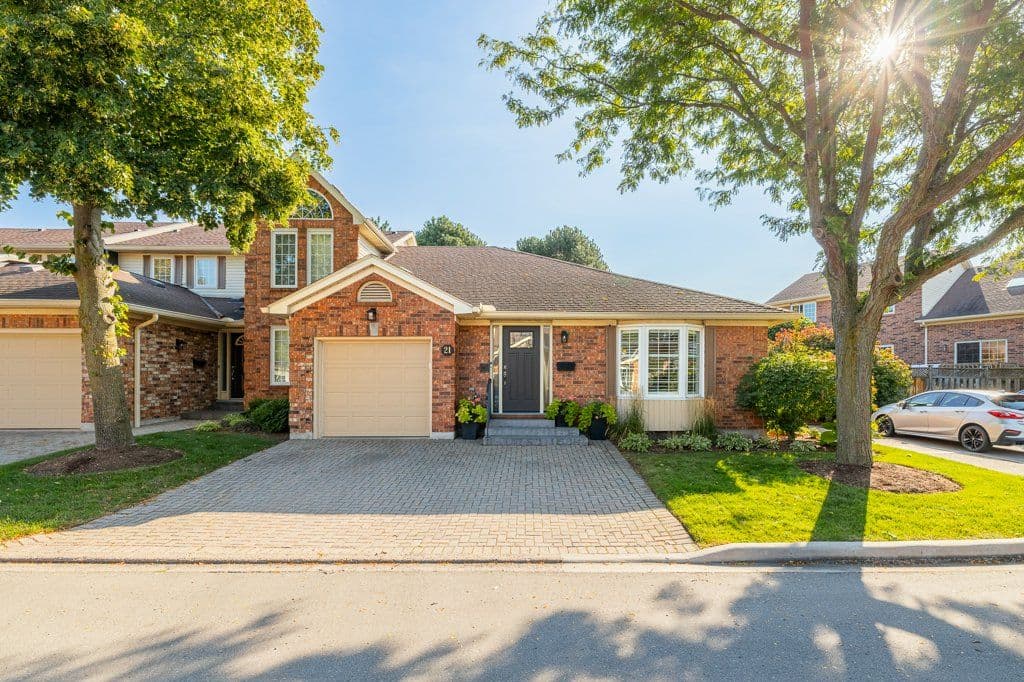 141 Welland Vale Road 21, St. Catharines, ON L2S 3S7