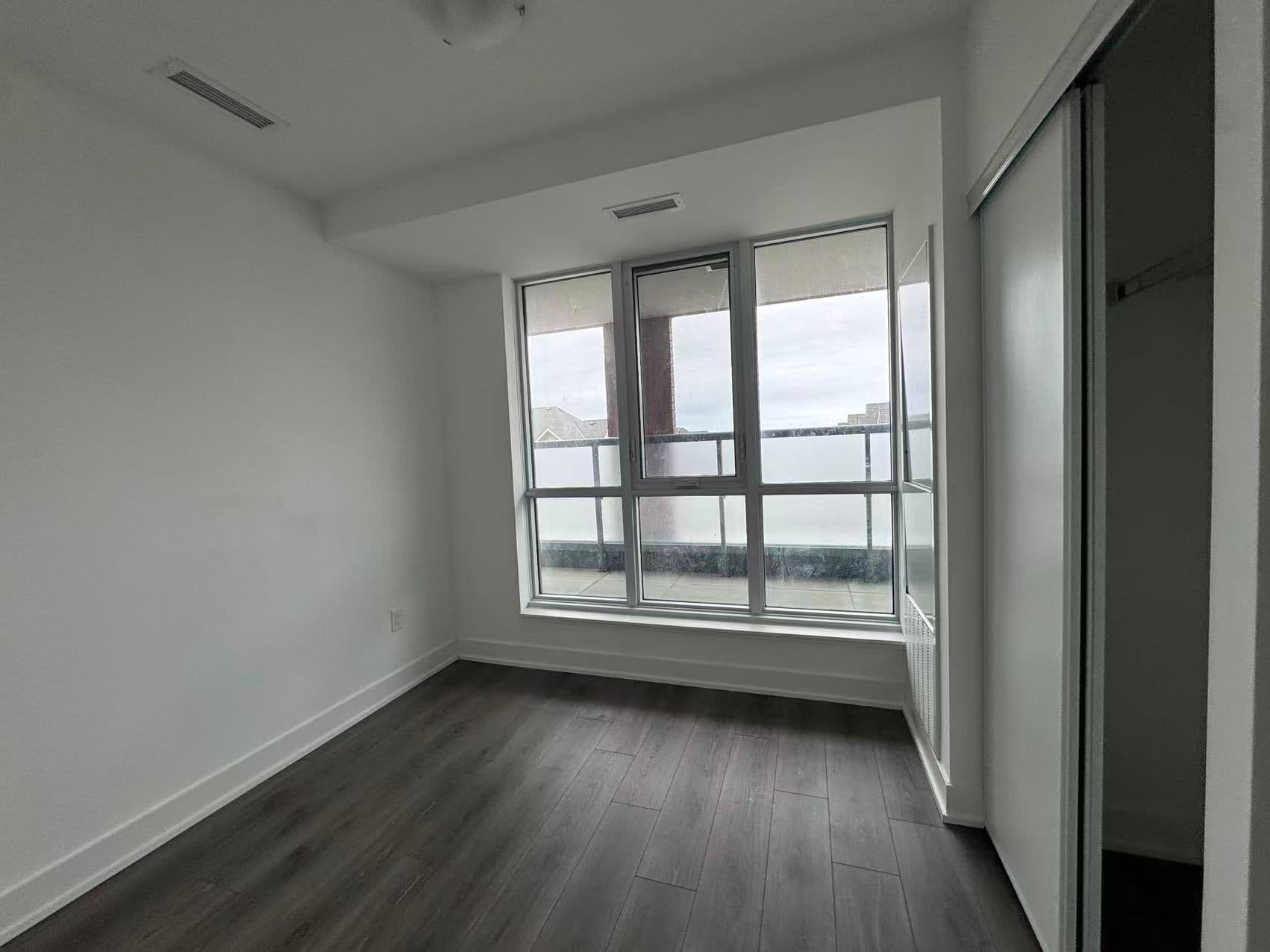 2545 Simcoe Street N 205, Oshawa, ON L1L 0W3