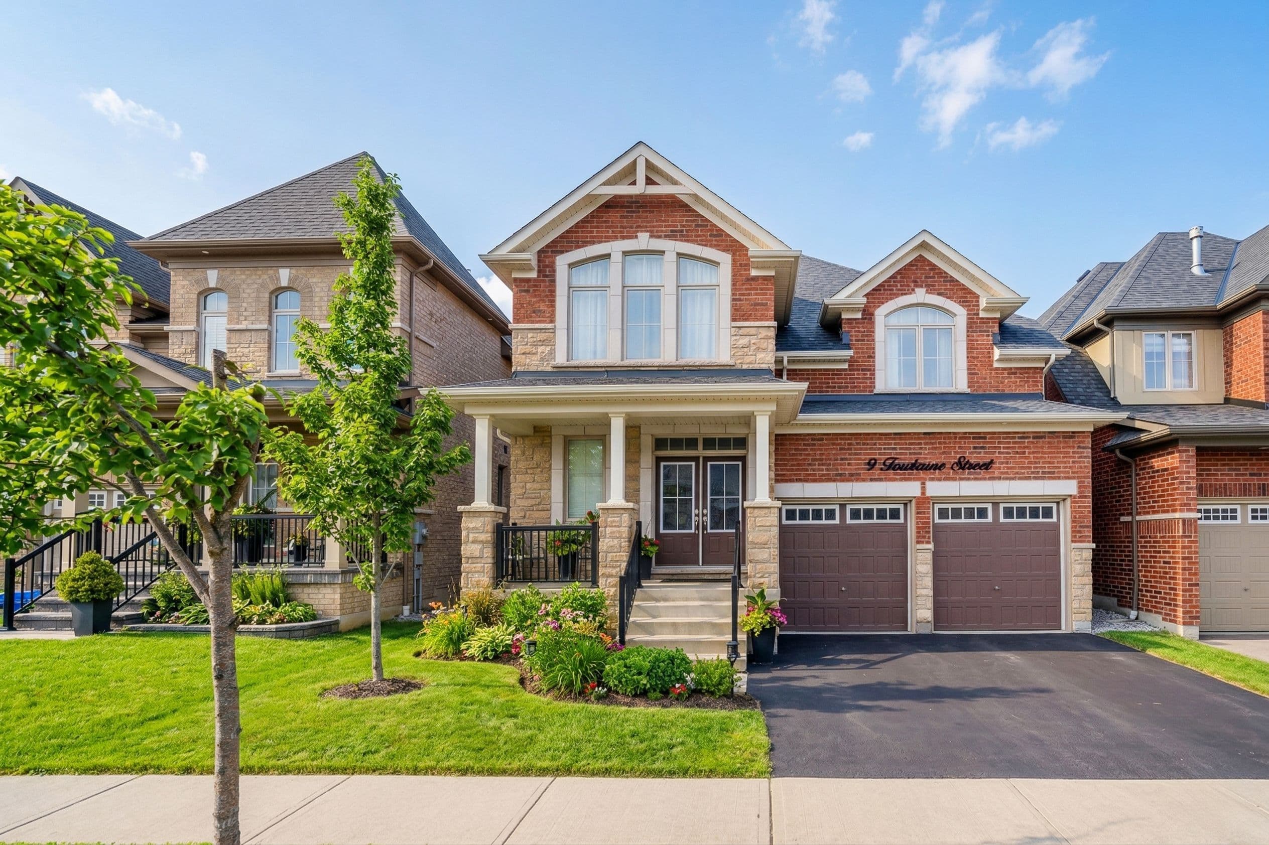 9 Toulouse Street, Whitby, ON L1P 0J2