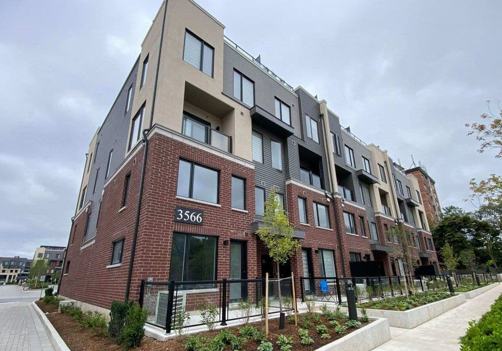 3566 Colonial Drive 9, Mississauga, ON L5L 0C1