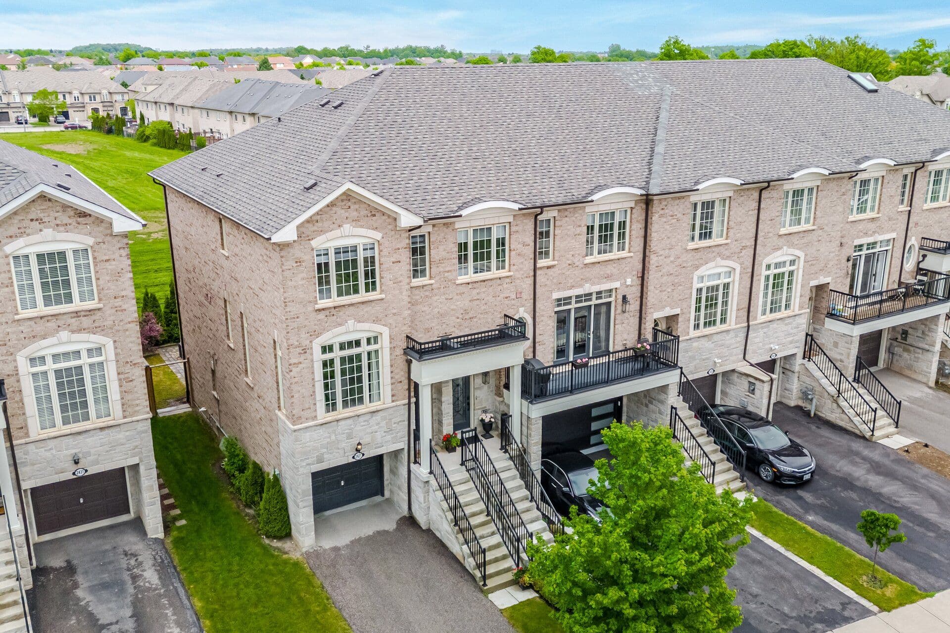 2427 Baronwood Drive, Oakville, ON L6M 0J7